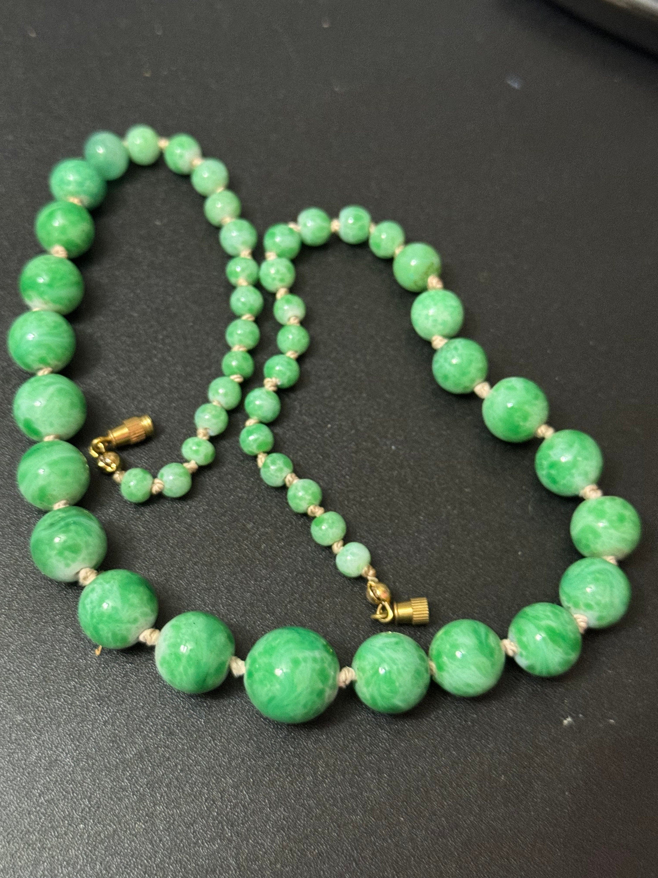 Art Deco czech gold tone metal necklace with green peking glass or ceramic stones