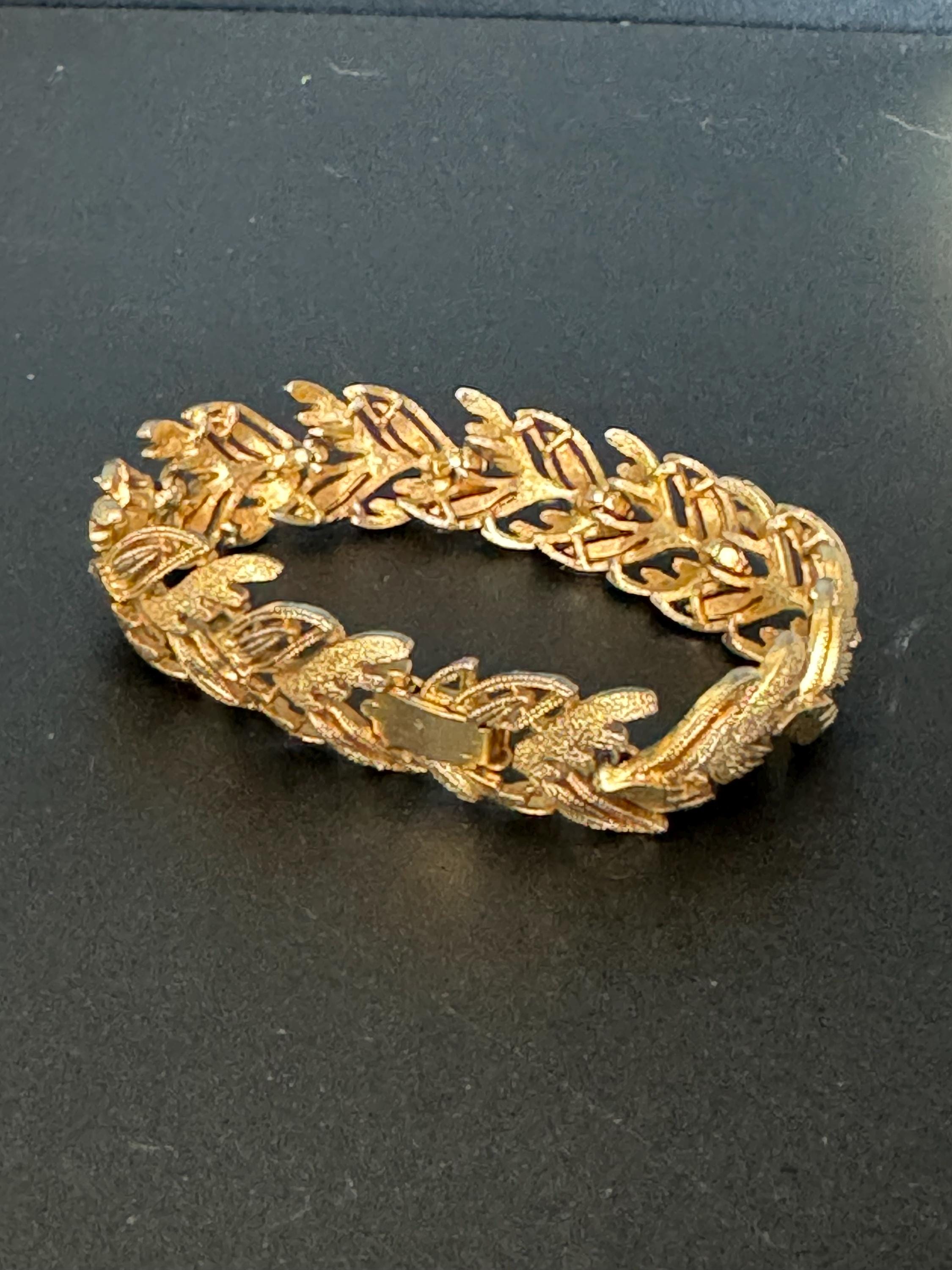 Vintage champagne gold tone textured leaf design modernist panel link bracelet