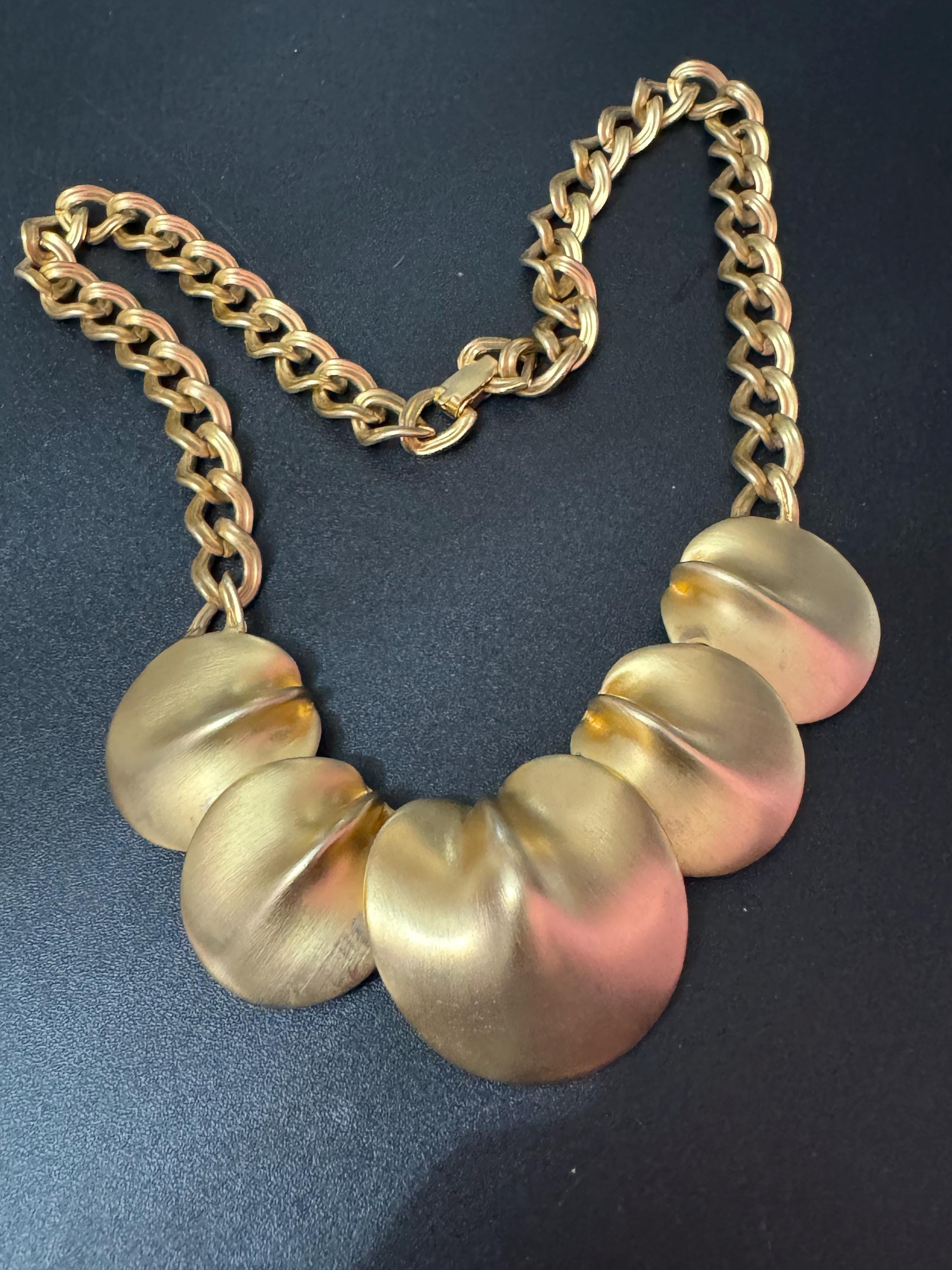 Retro Matt yellow gold tone chunky chain collar necklace 44cm