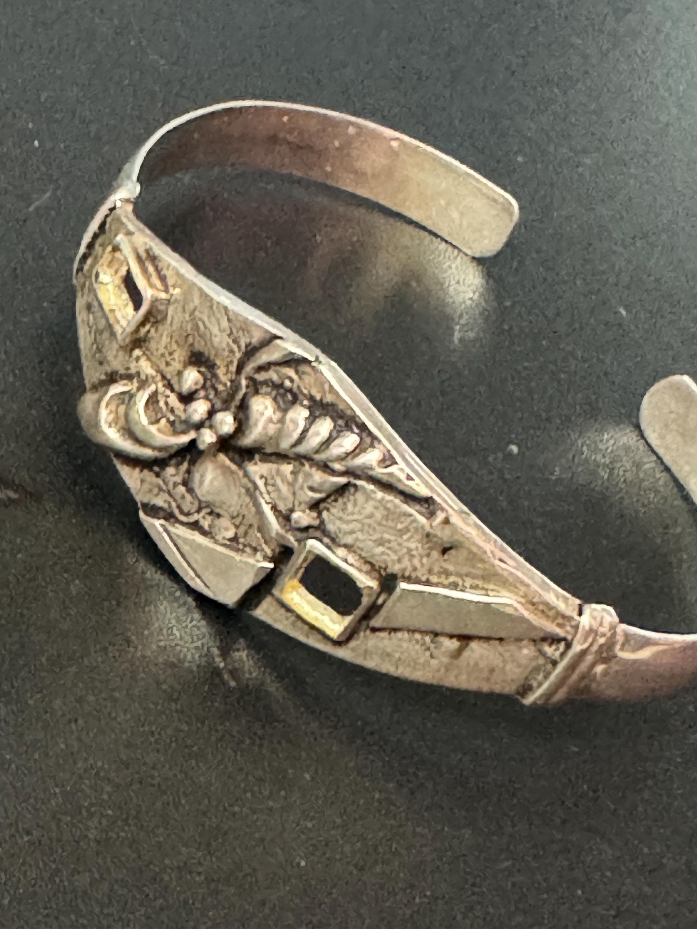 Vintage stamped 925 sterling silver wide Cuff Bangle Bracelet 19.58grams modernist  abstract design