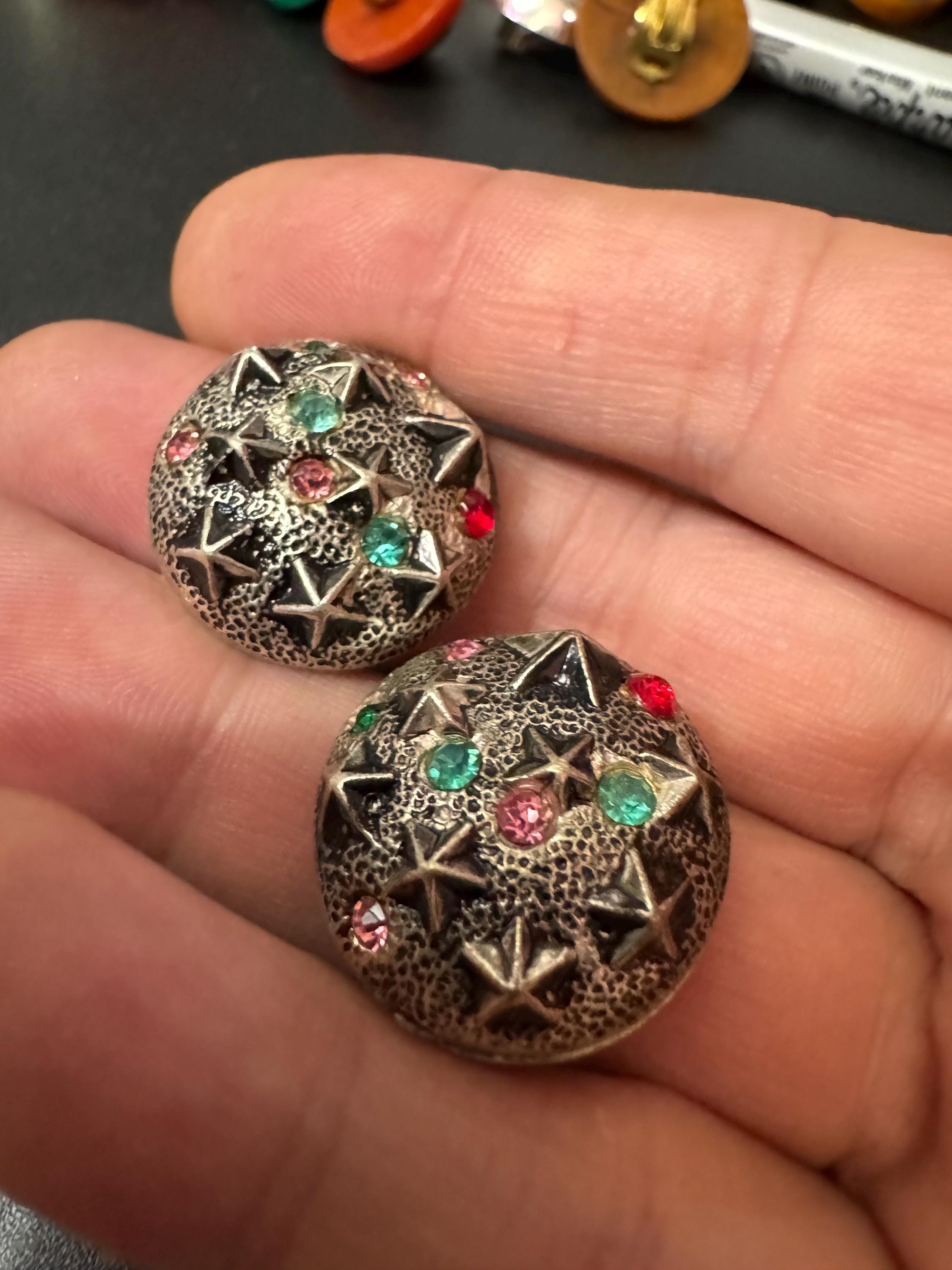 Vintage 1960s Starfish Clip On Earrings: Silver Tone Rainbow Diamanté