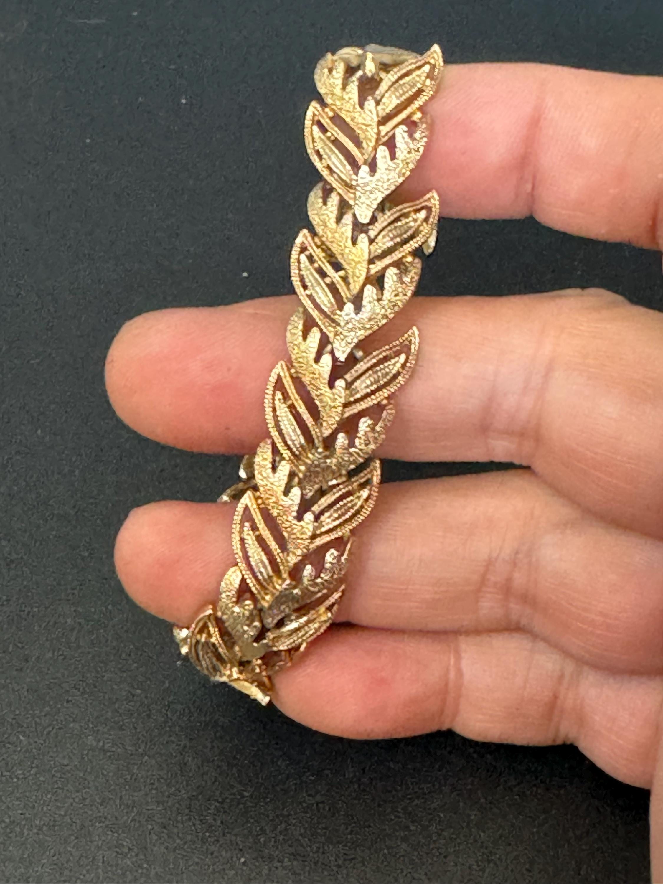 Vintage champagne gold tone textured leaf design modernist panel link bracelet