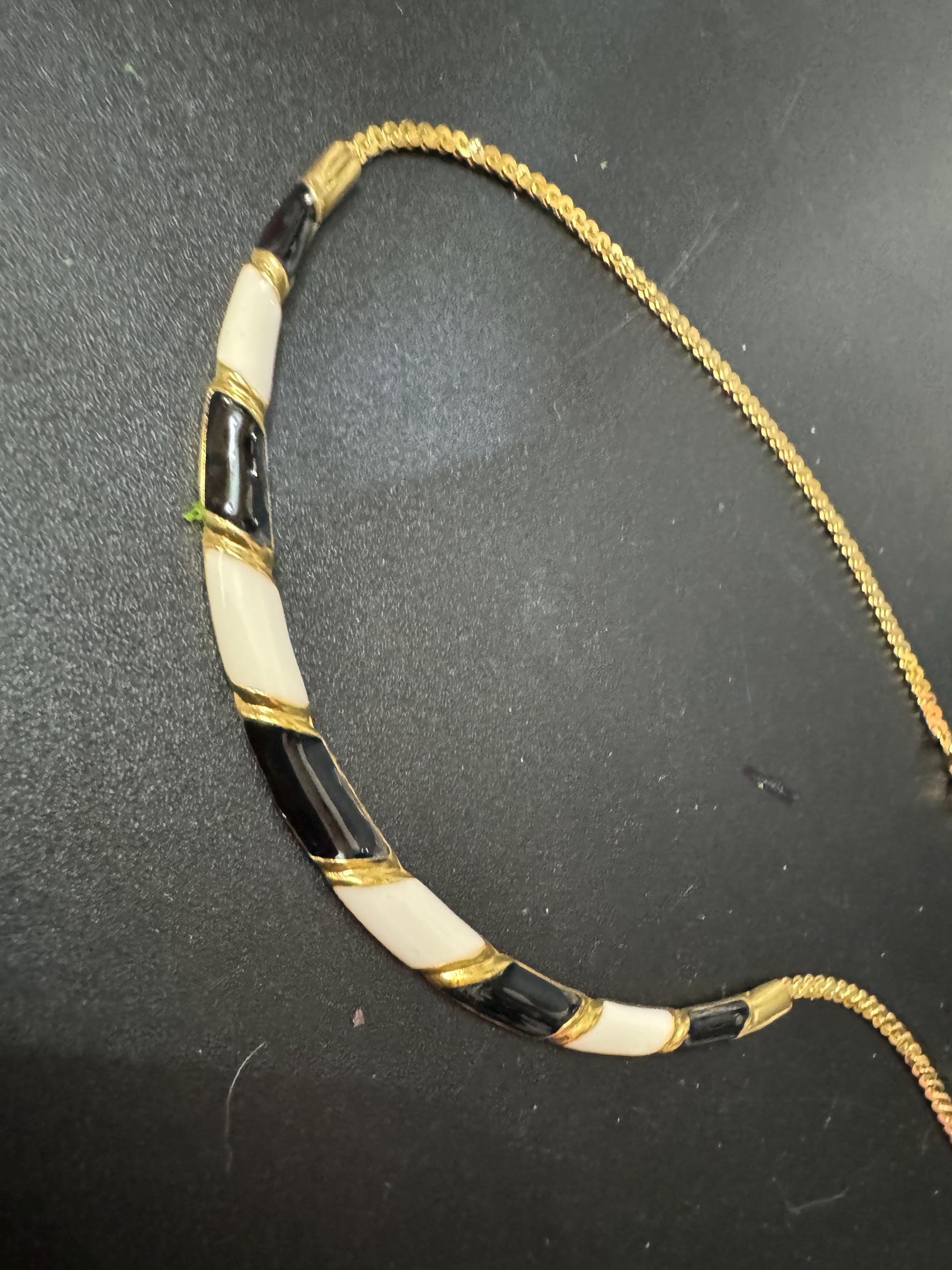 40cm 15.5 inch Petite slim neck Vintage gold tone black and cream enamel choker necklace serpentine chain