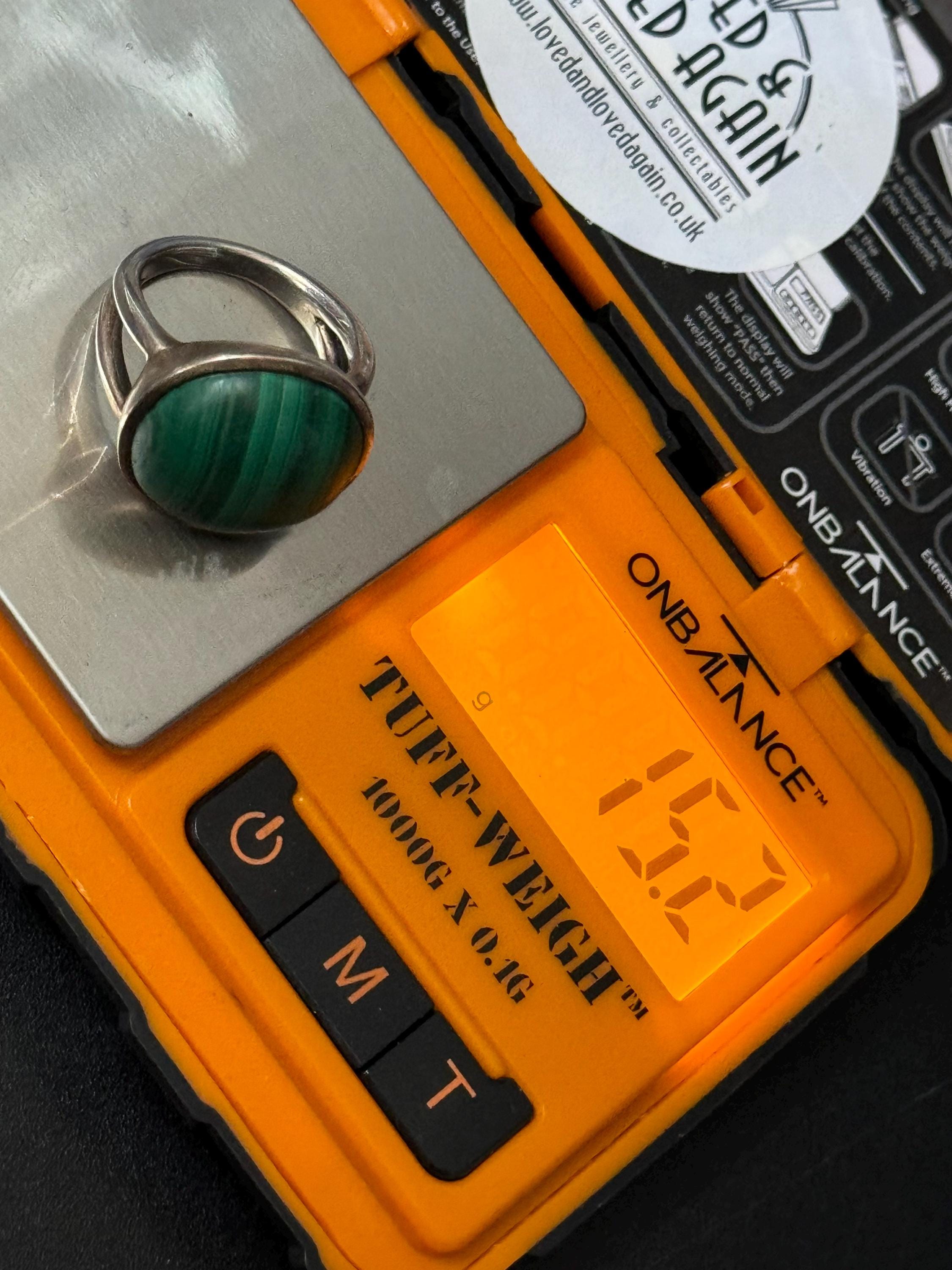 1970s vintage chunky 925 sterling silver green malachite gemstone ring size S/T  15.2 grams