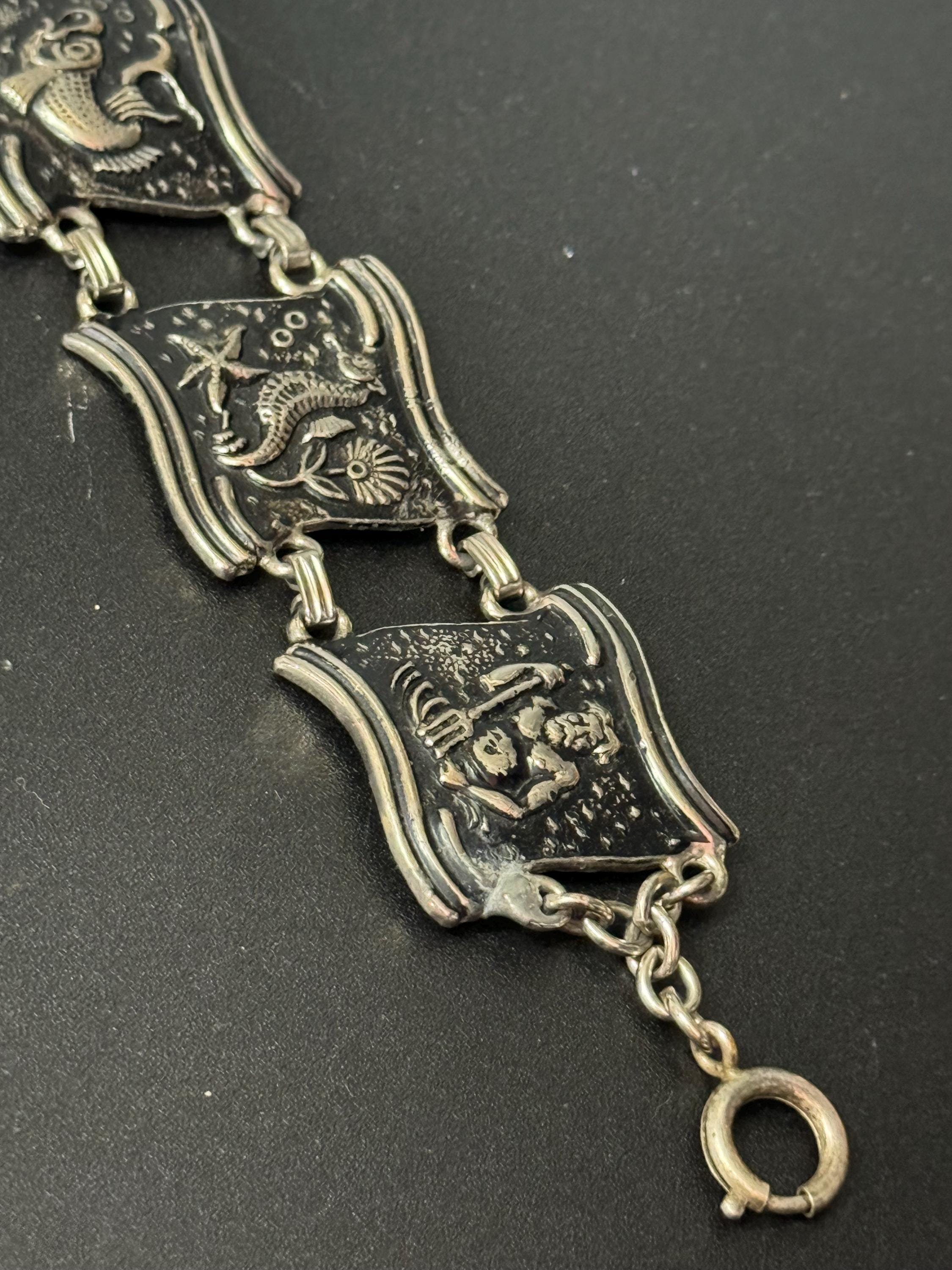 vintage 1970s Silver tone chunky panel link wide bracelet fish seahorse starfish designs