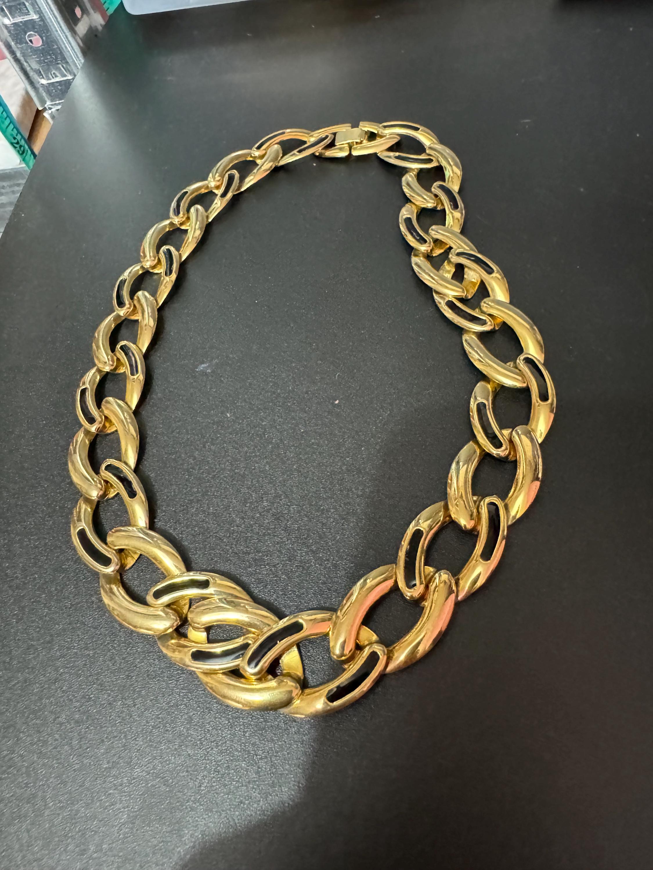 Vintage gold tone and black enamel flat curb chain lightweight collar choker necklace 46.5cm