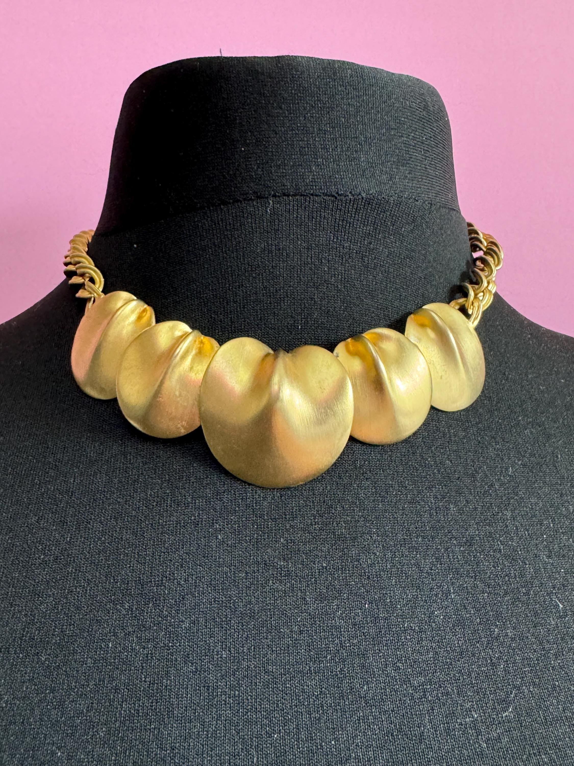 Retro Matt yellow gold tone chunky chain collar necklace 44cm