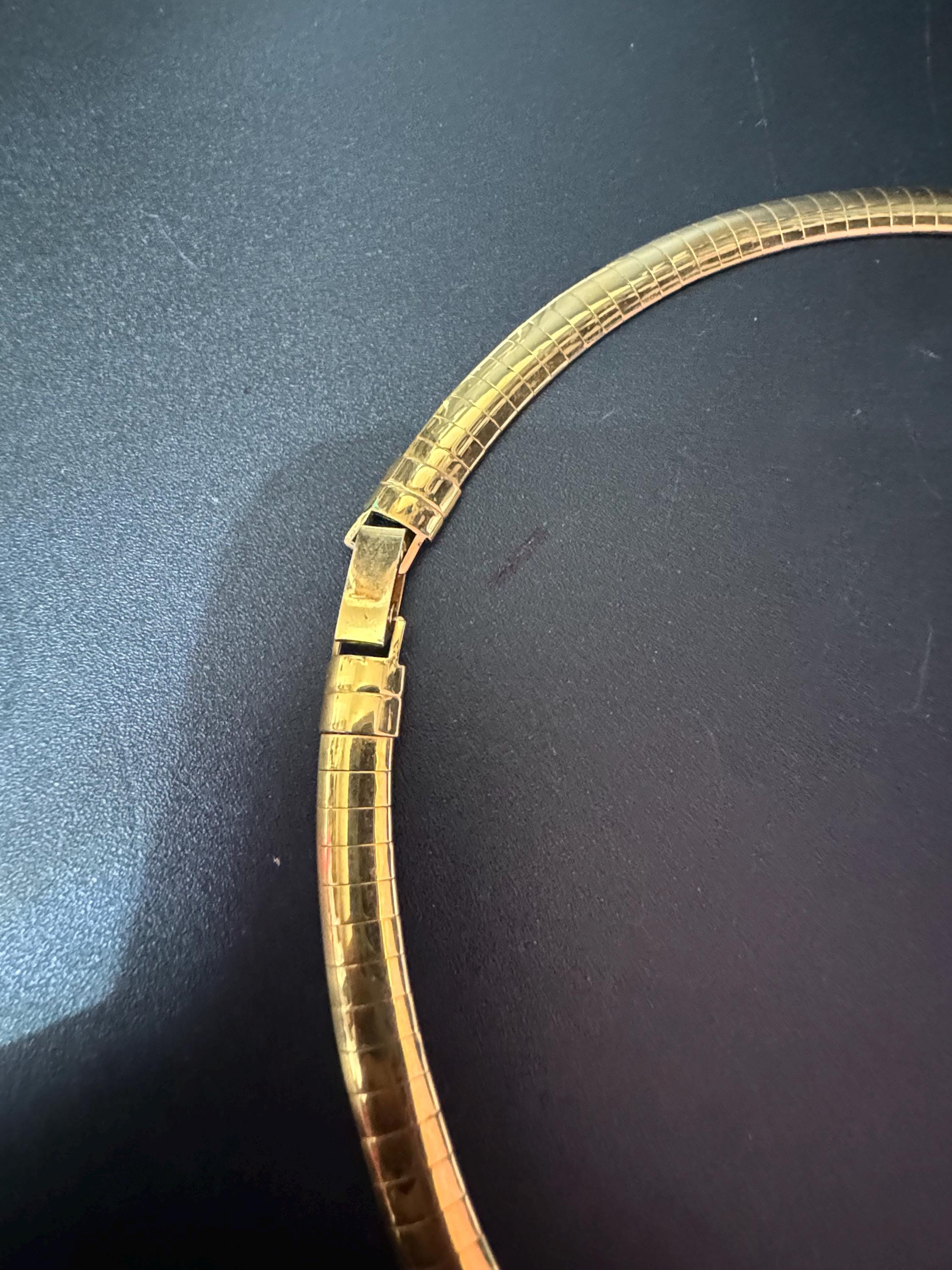 Signed Joan rivers gold tone 1cm wide mesh omega choker necklace 49cm