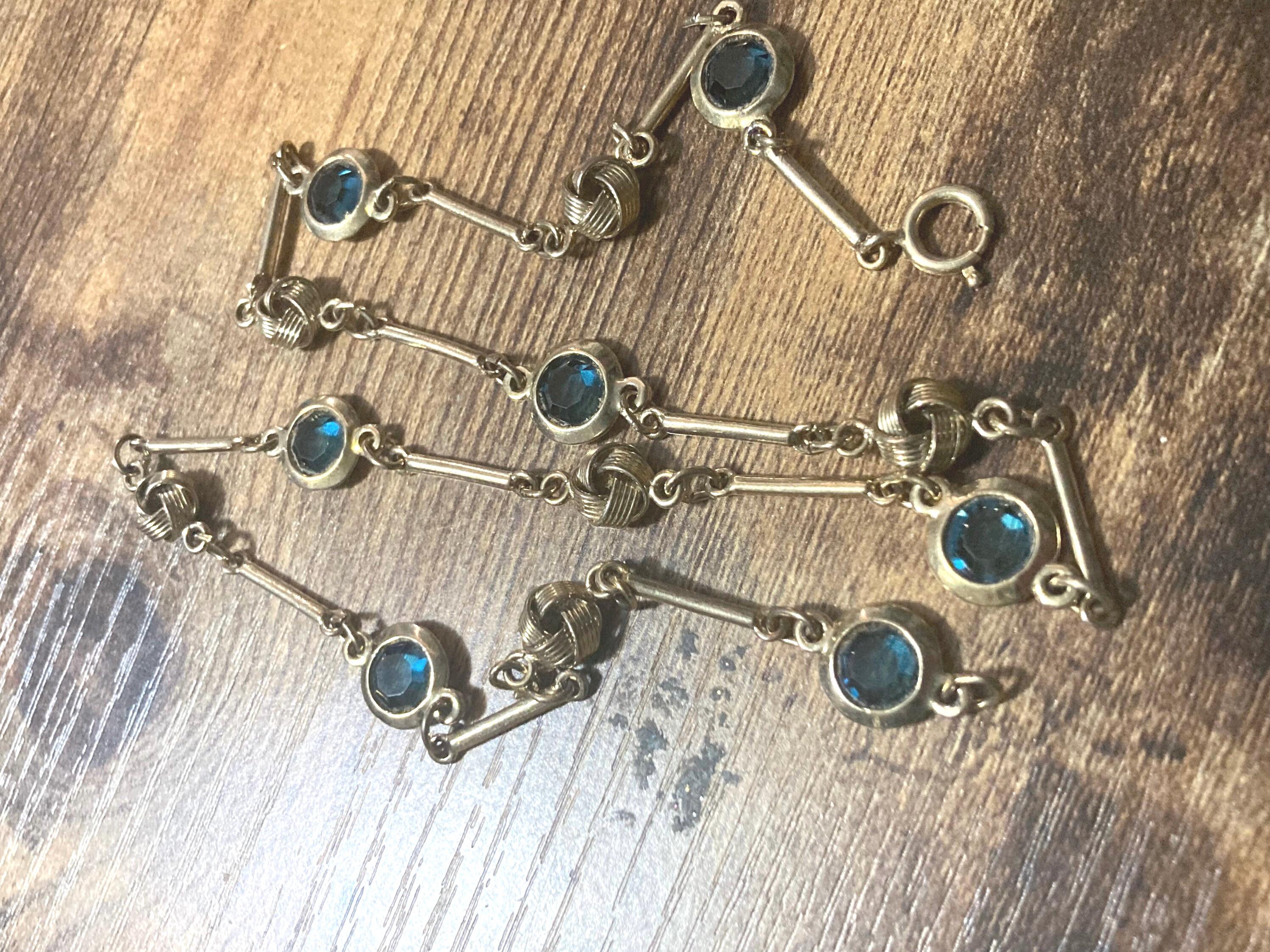 Rivière bezel set blue glass vintage gold tone chain link knot necklace 54cm