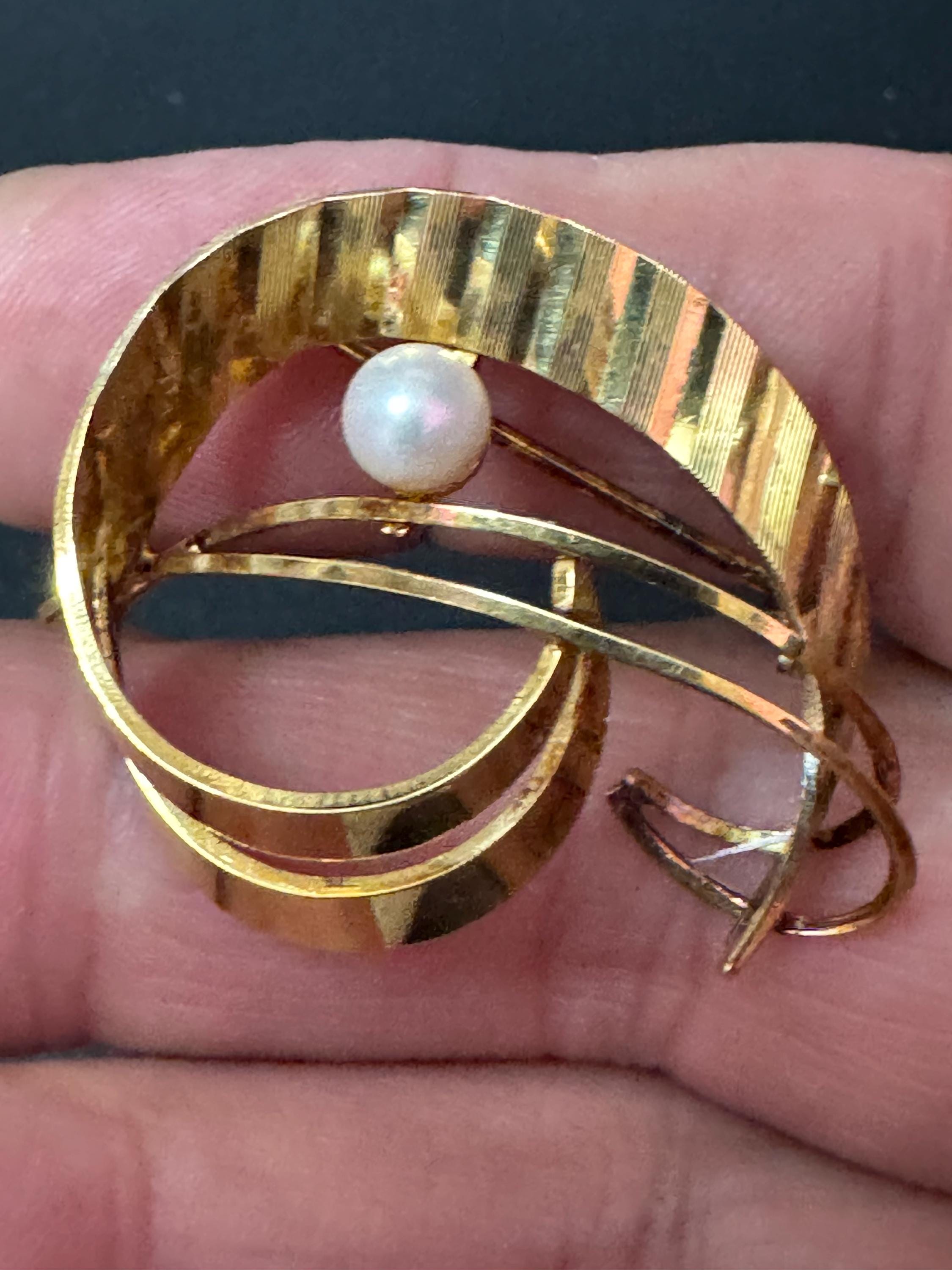 Signed A and D Rolled Gold textured abstract brooch with genuine pearl 1950s