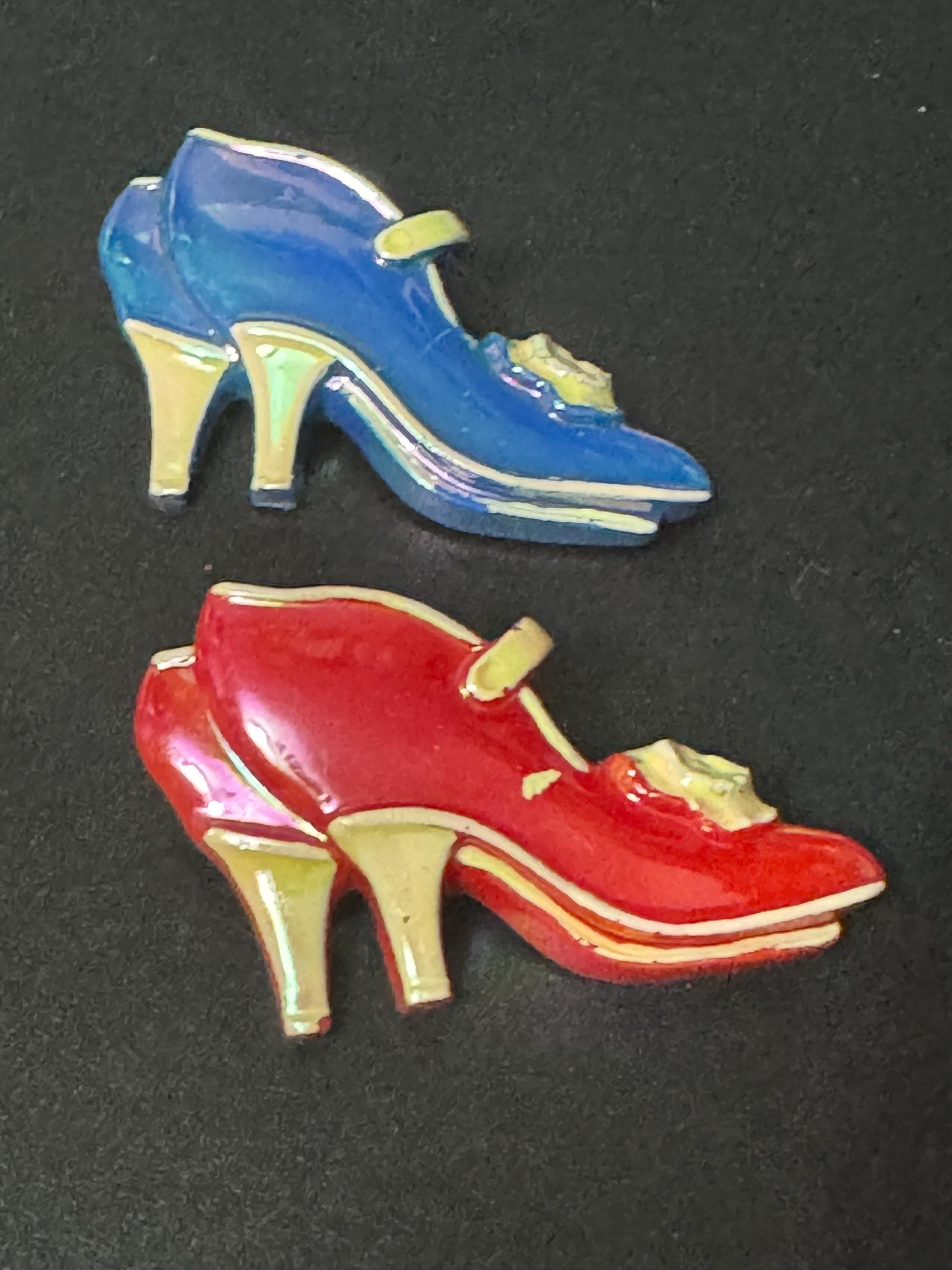 Novelty early plastic blue shoe brooch vintage French