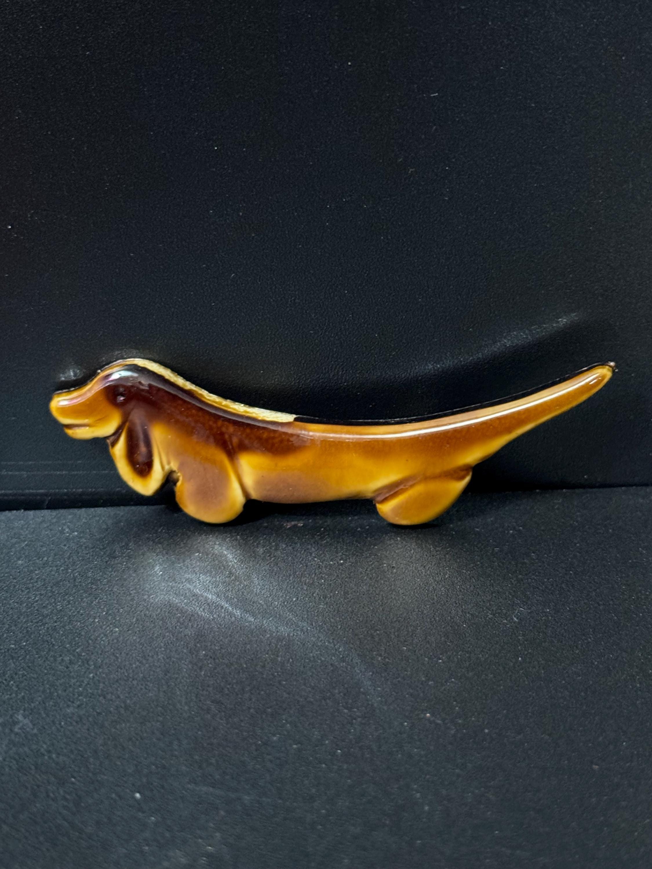 sausage dog Dachshund brooch,  True vintage French early plastic