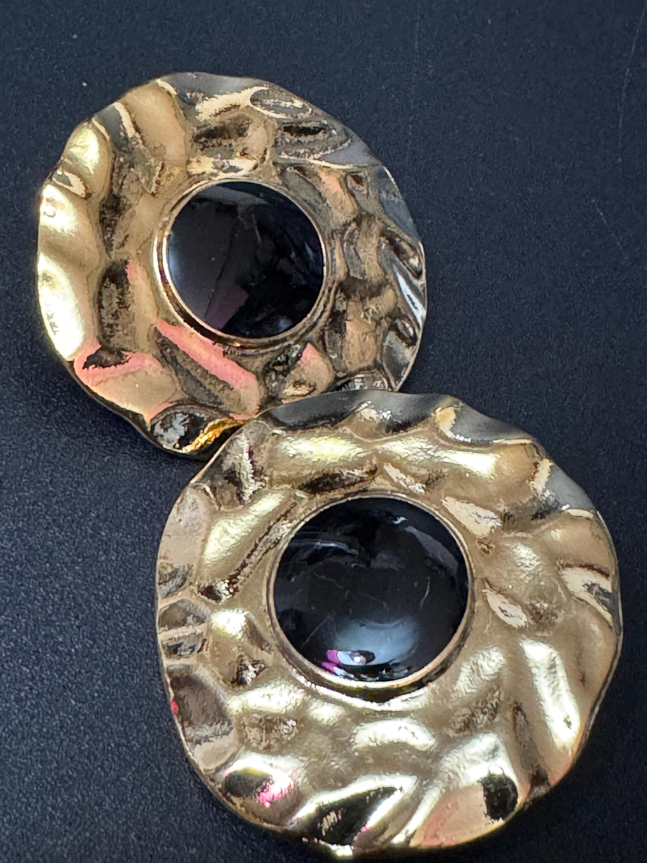 oversized 4cm Gold tone black cabochon round disc clip on earrings 1980s