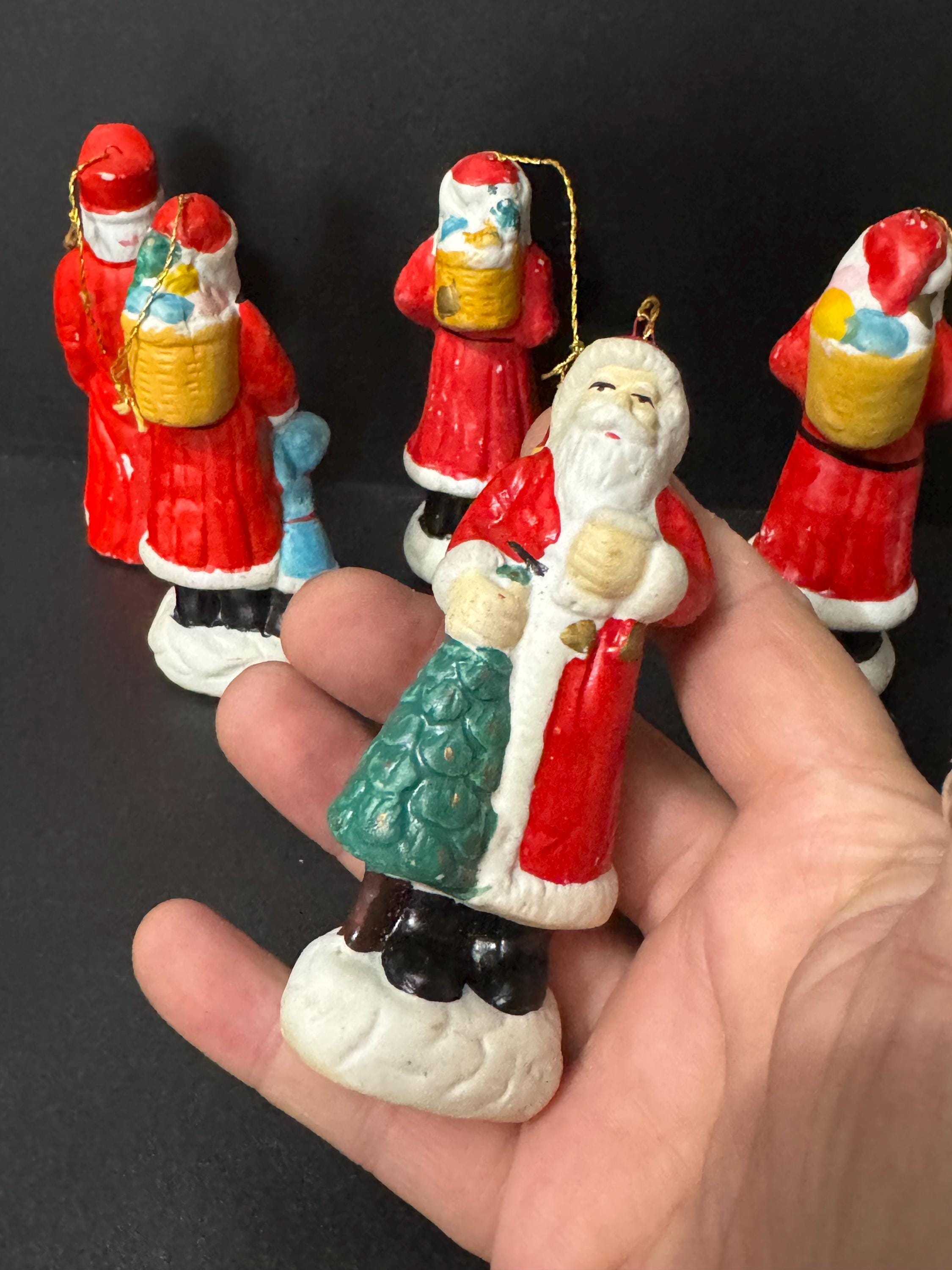 set of 5 ceramic Santa Claus tree ornaments l 11cm tall Father Christmas baubles