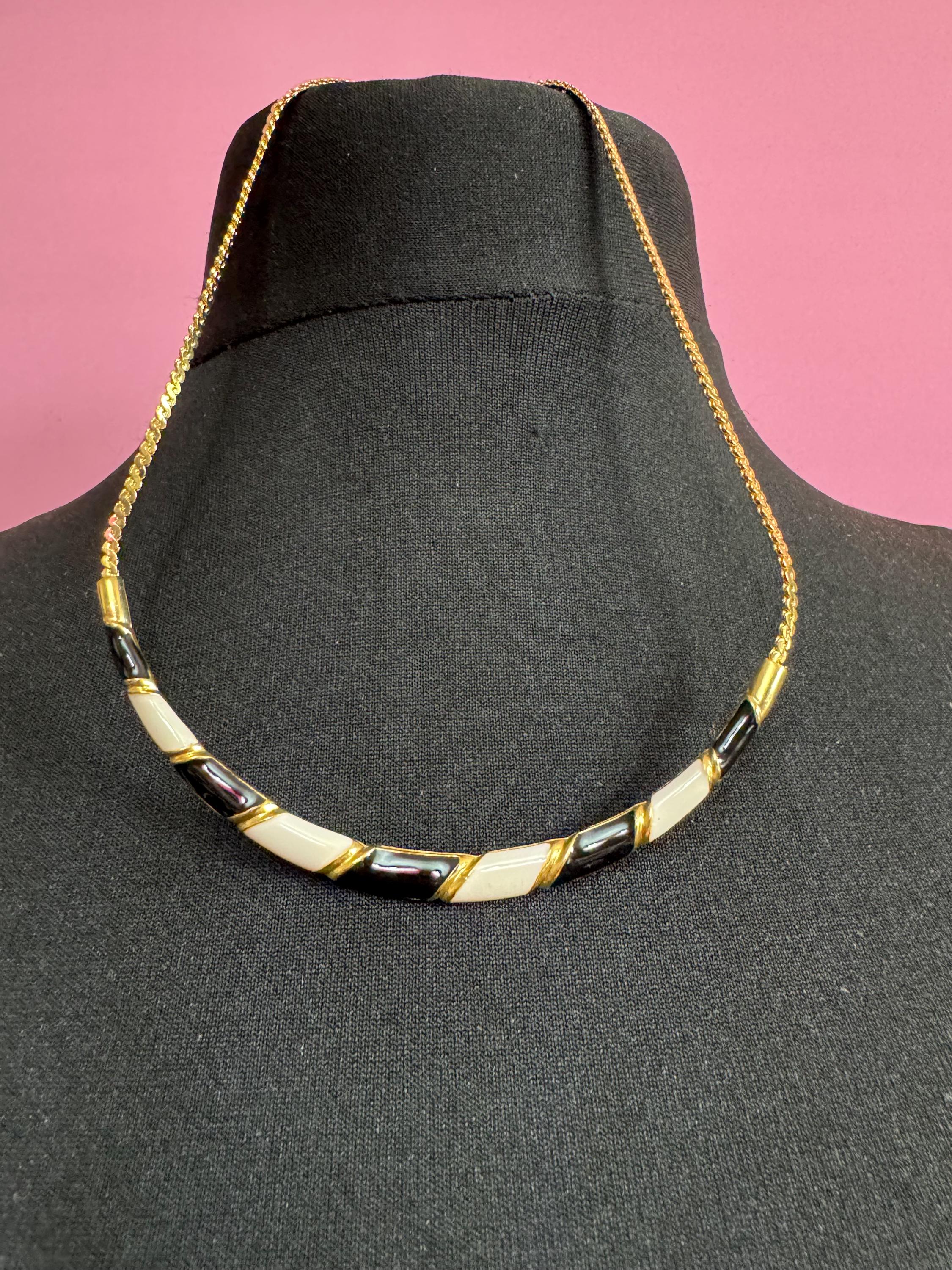 40cm 15.5 inch Petite slim neck Vintage gold tone black and cream enamel choker necklace serpentine chain