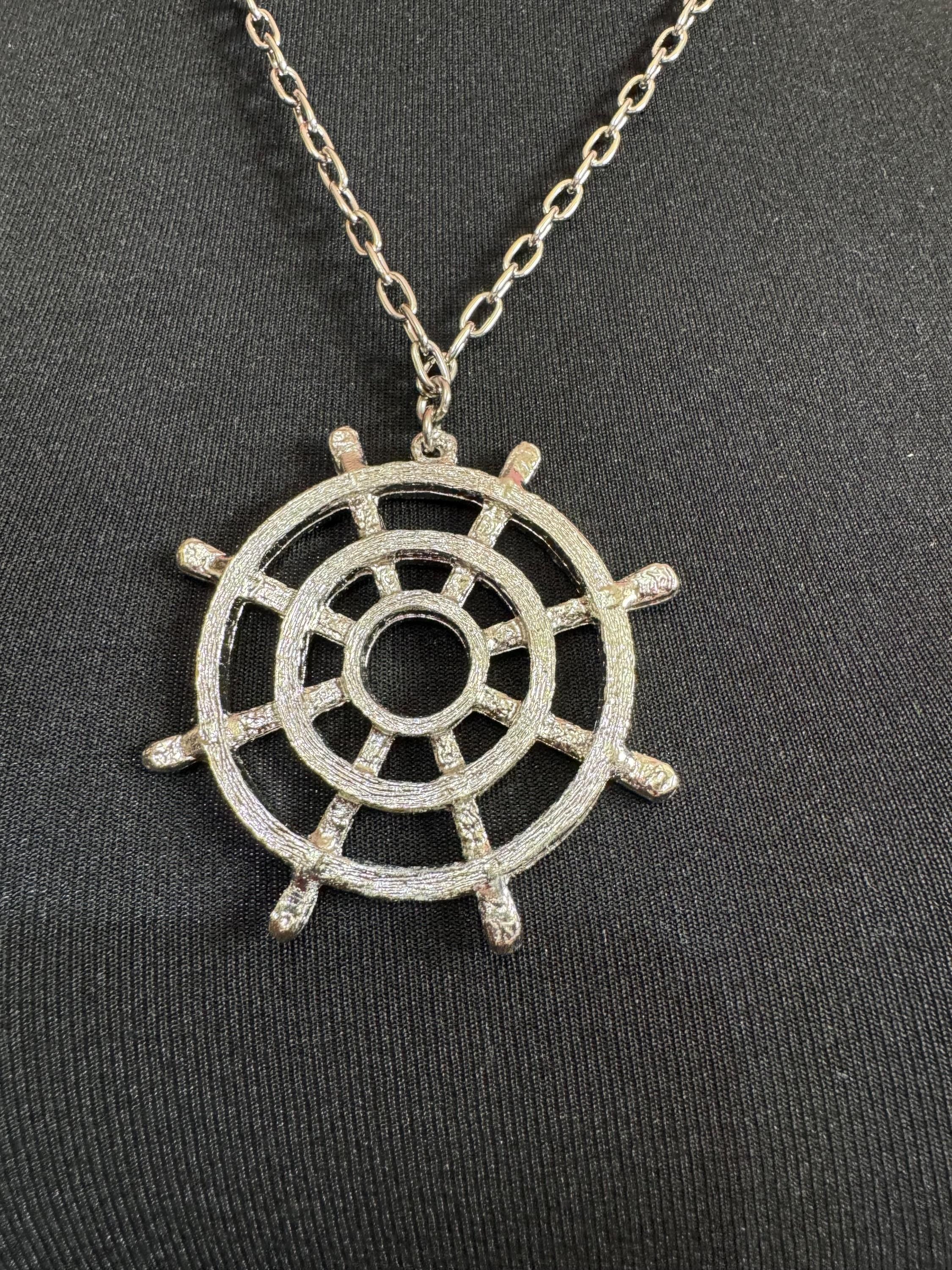 True Vintage navy blue and cream ships wheel nautical pendant necklace on 60cm silver tone cable chain ideal layering necklace