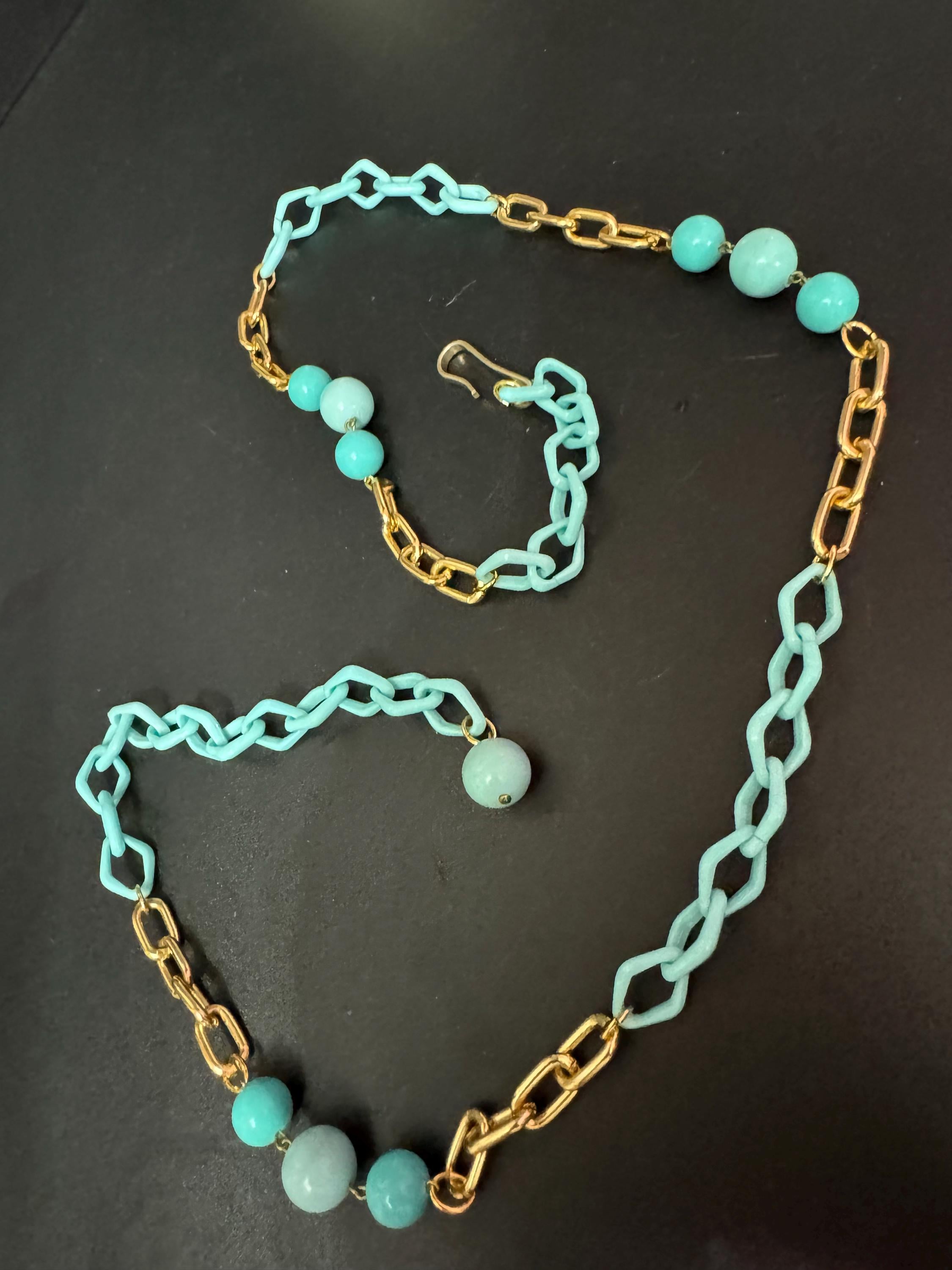 Size to 94cmVintage 1960s 1970s Kitsch turquoise Plastic beaded Adjustable chain Link Ladies Belt mid century