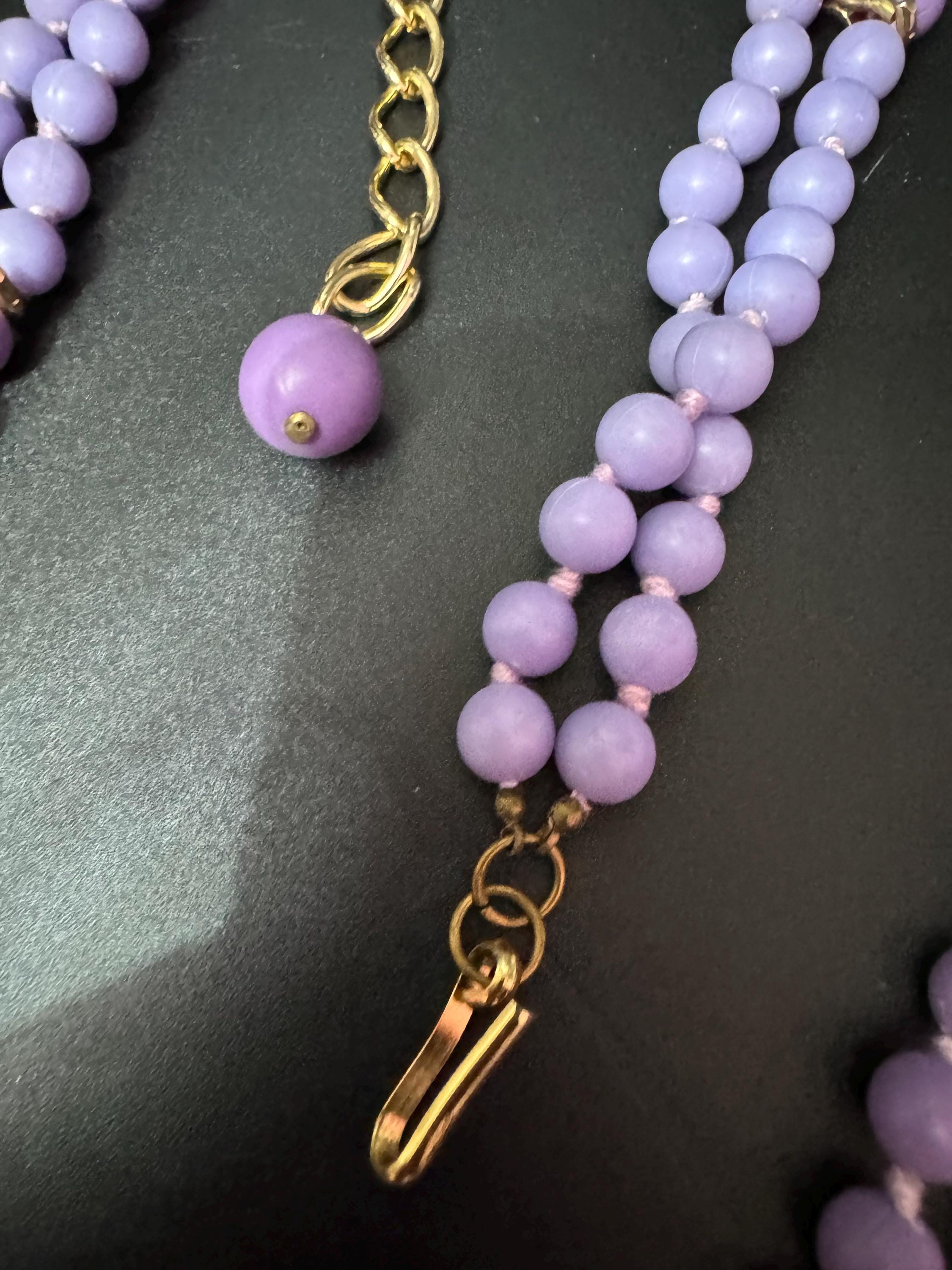 Size to 98cm Vintage 1960s 1970s purple Plastic beaded Adjustable chain Link Ladies Belt mid century