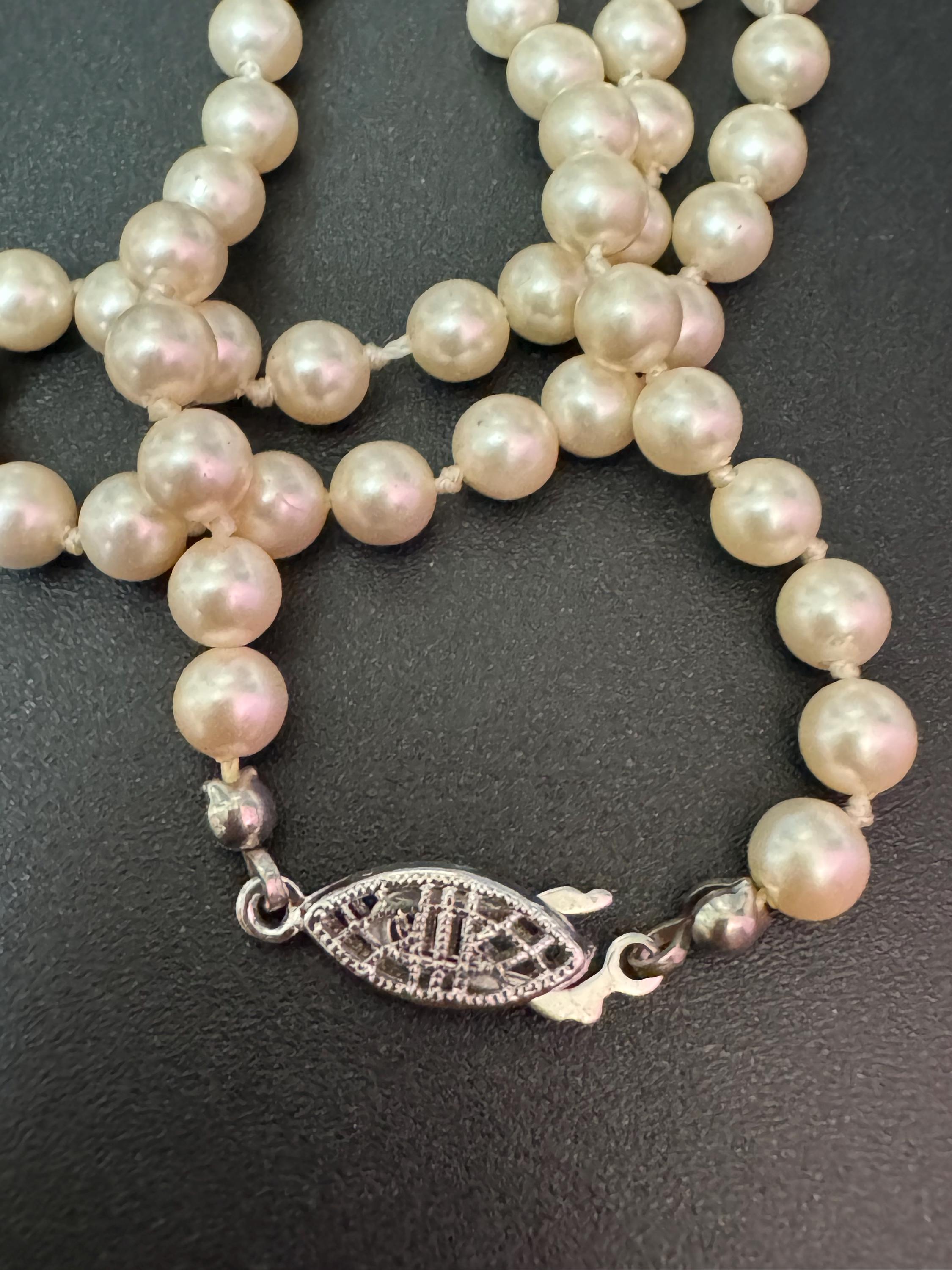 Vintage short cream knotted glass pearl necklace silver tone clasp 42cm 6mm beads