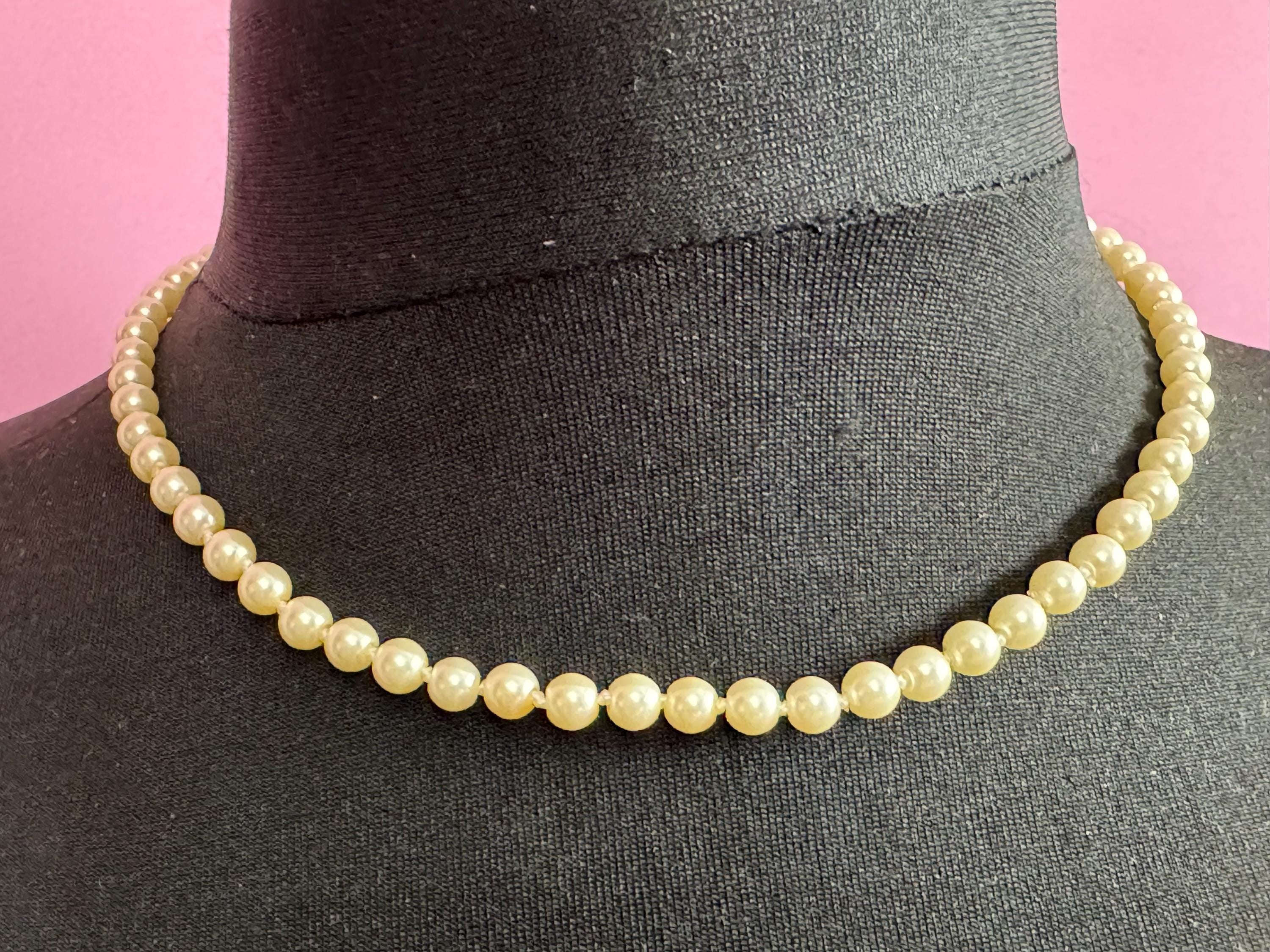 Vintage cream knotted glass pearl necklace gold tone clasp 46cm 6mm beads