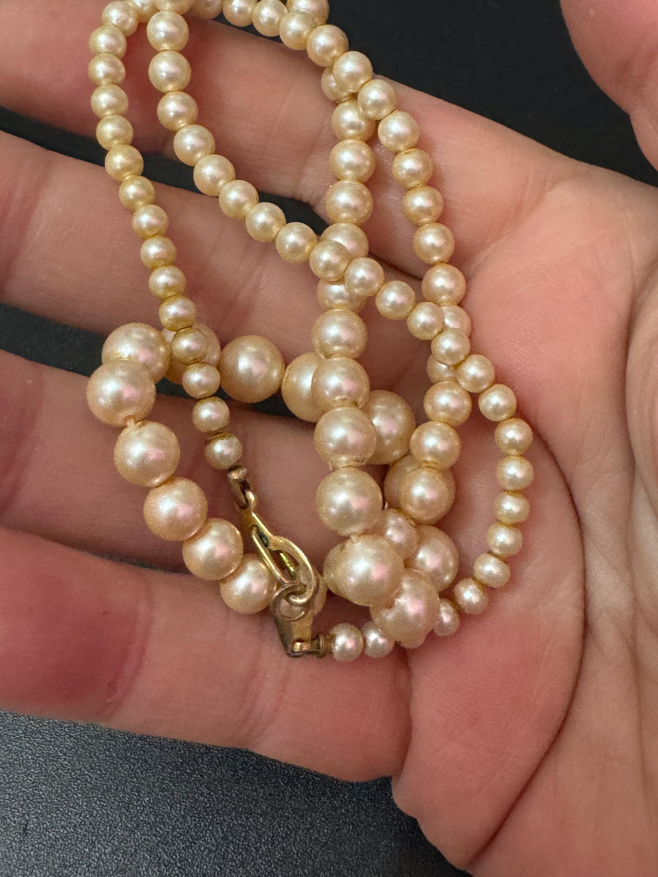 Vintage cream glass graduated pearl necklace gold tone clasp 46cm