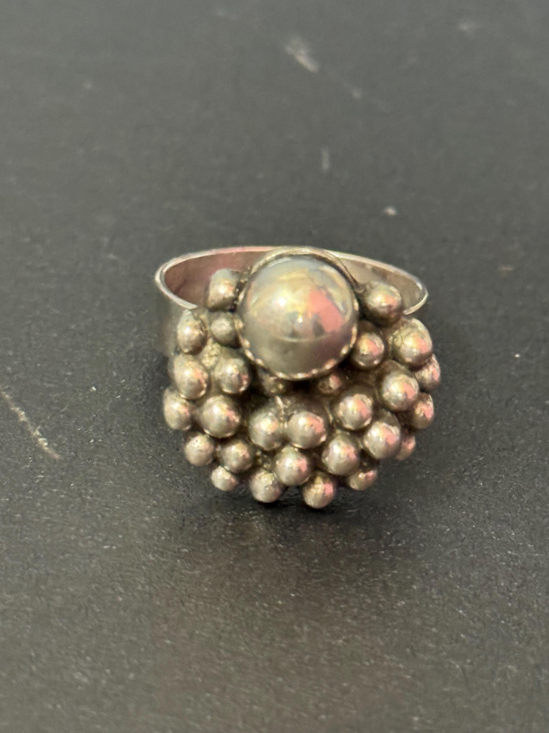 Vintage 835 continental silver modernist brutalist ball ring 10.5 grams grams size O / P