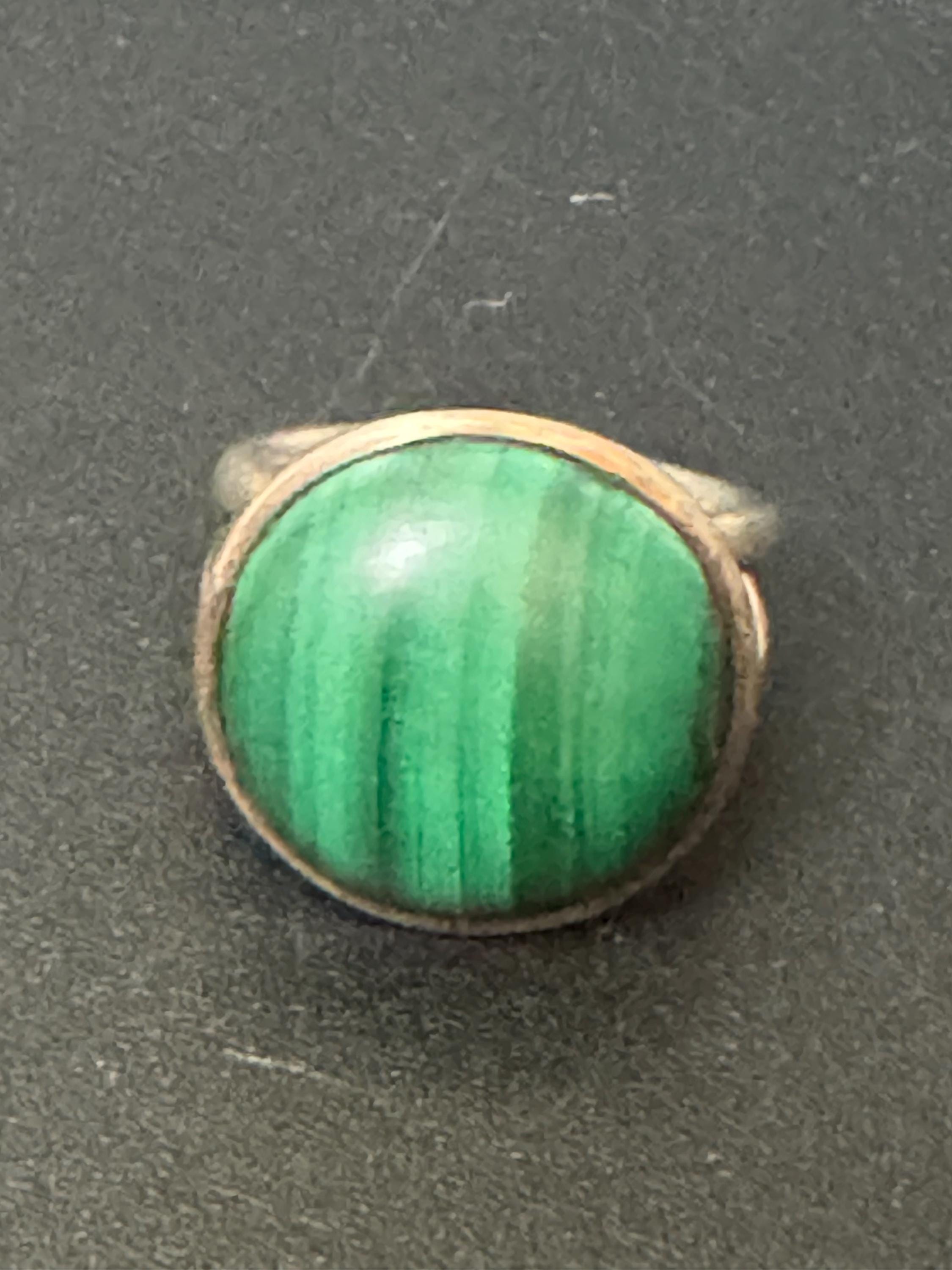 1970s vintage chunky 925 sterling silver green malachite gemstone ring size S/T  15.2 grams