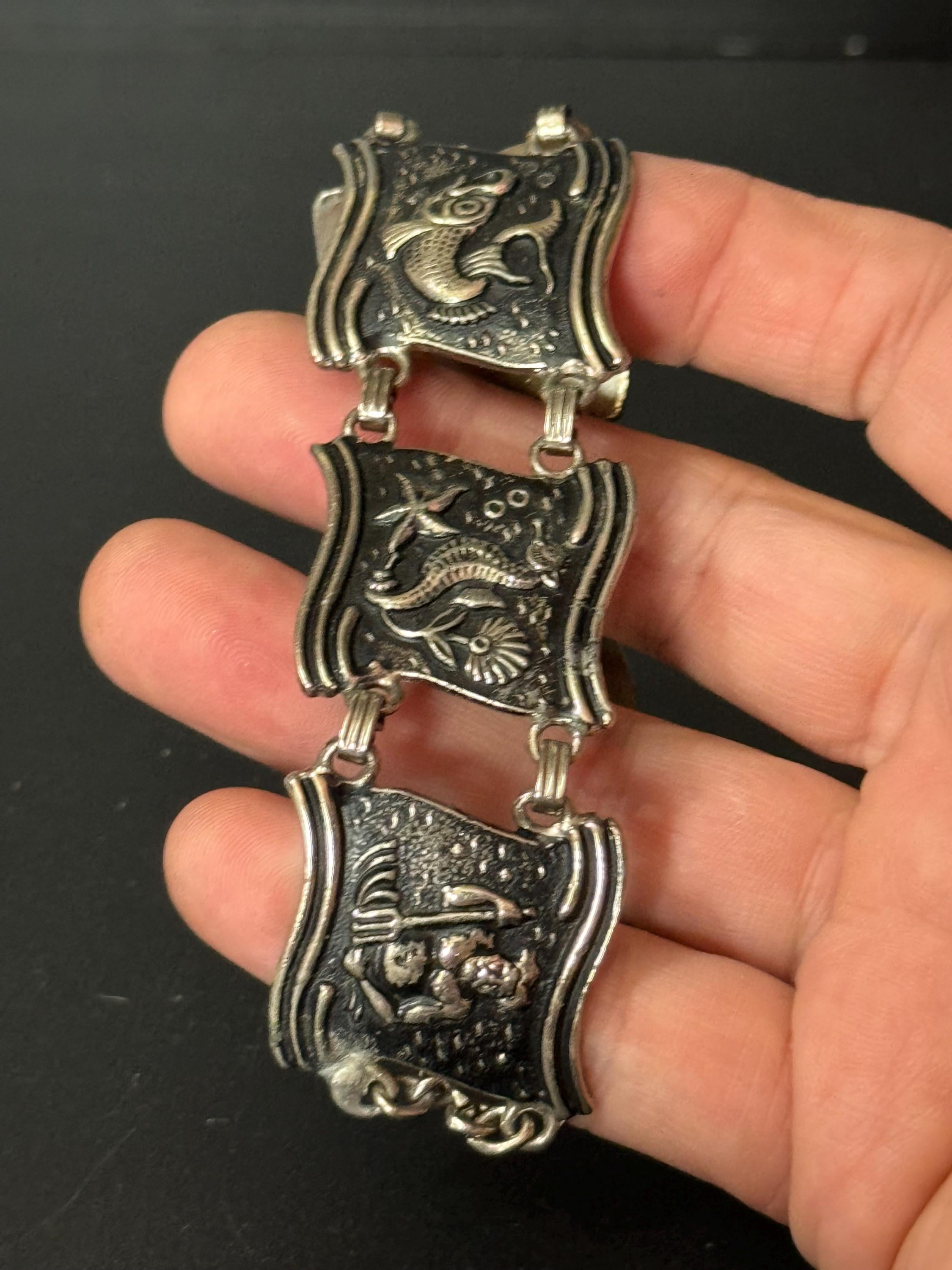 vintage 1970s Silver tone chunky panel link wide bracelet fish seahorse starfish designs