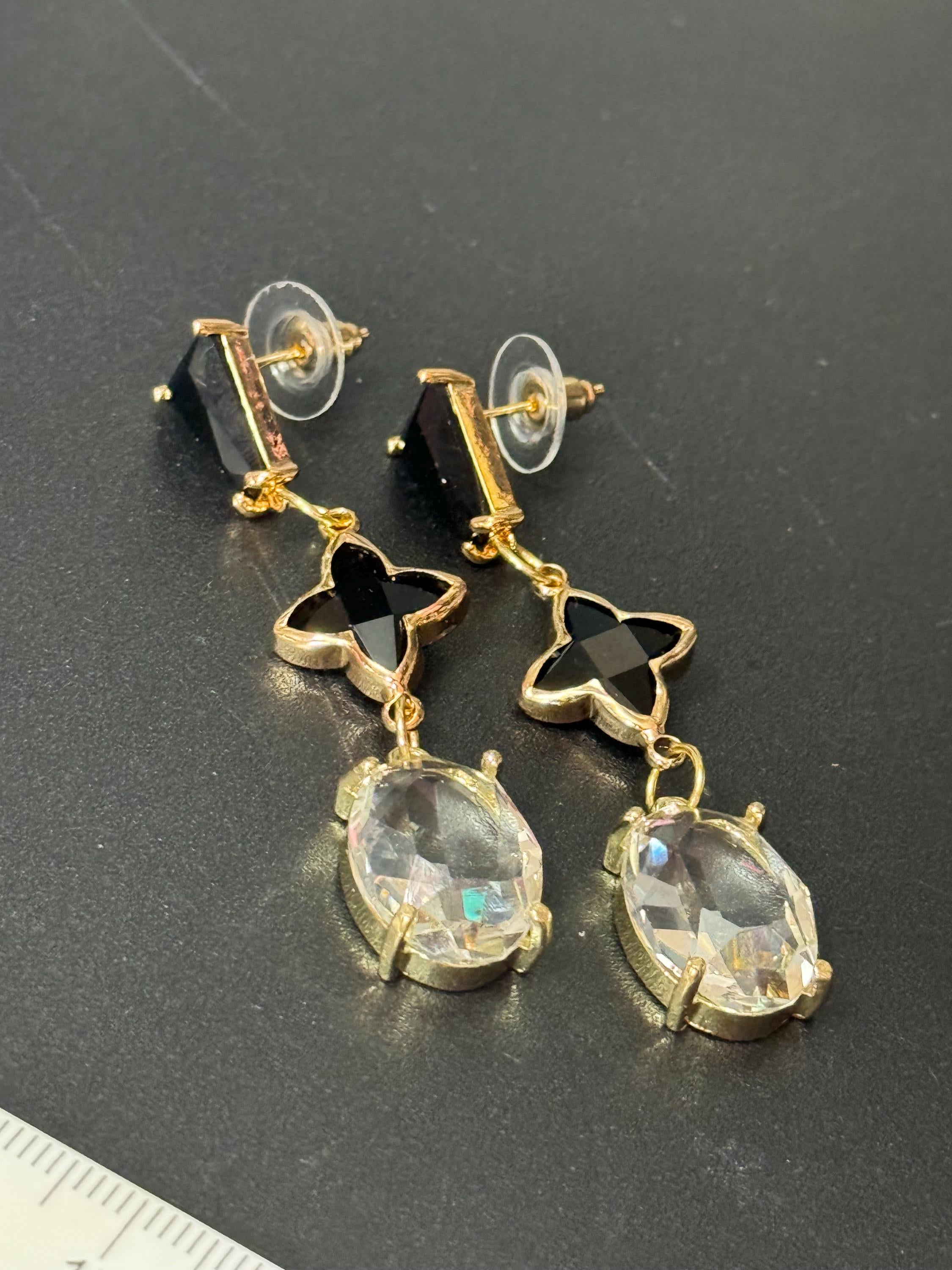 18k Gold plated clear and black crystal clover teardrop earrings