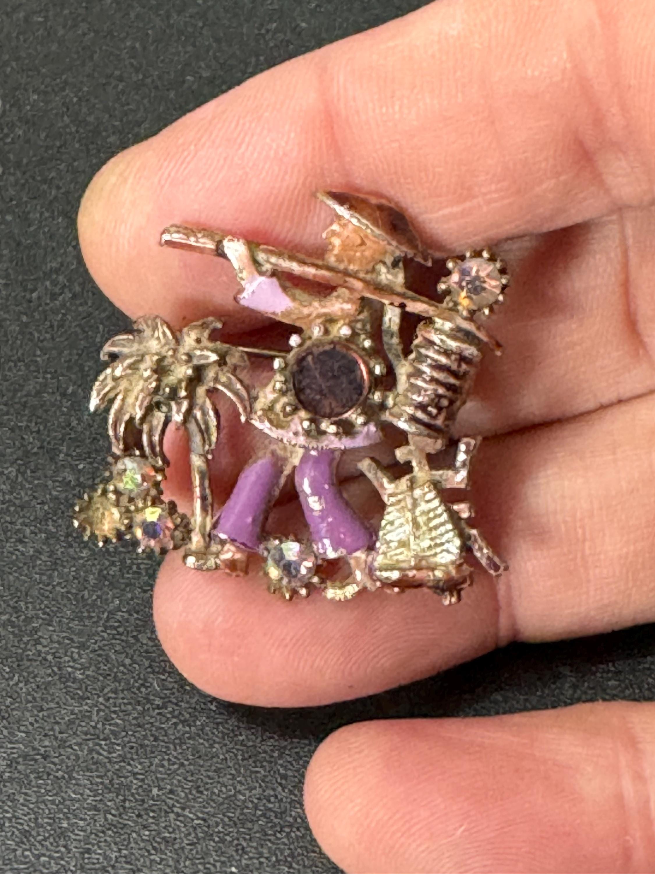 Vintage dark Gold Tone Asian diamanté purple enamel China man brooch mid century