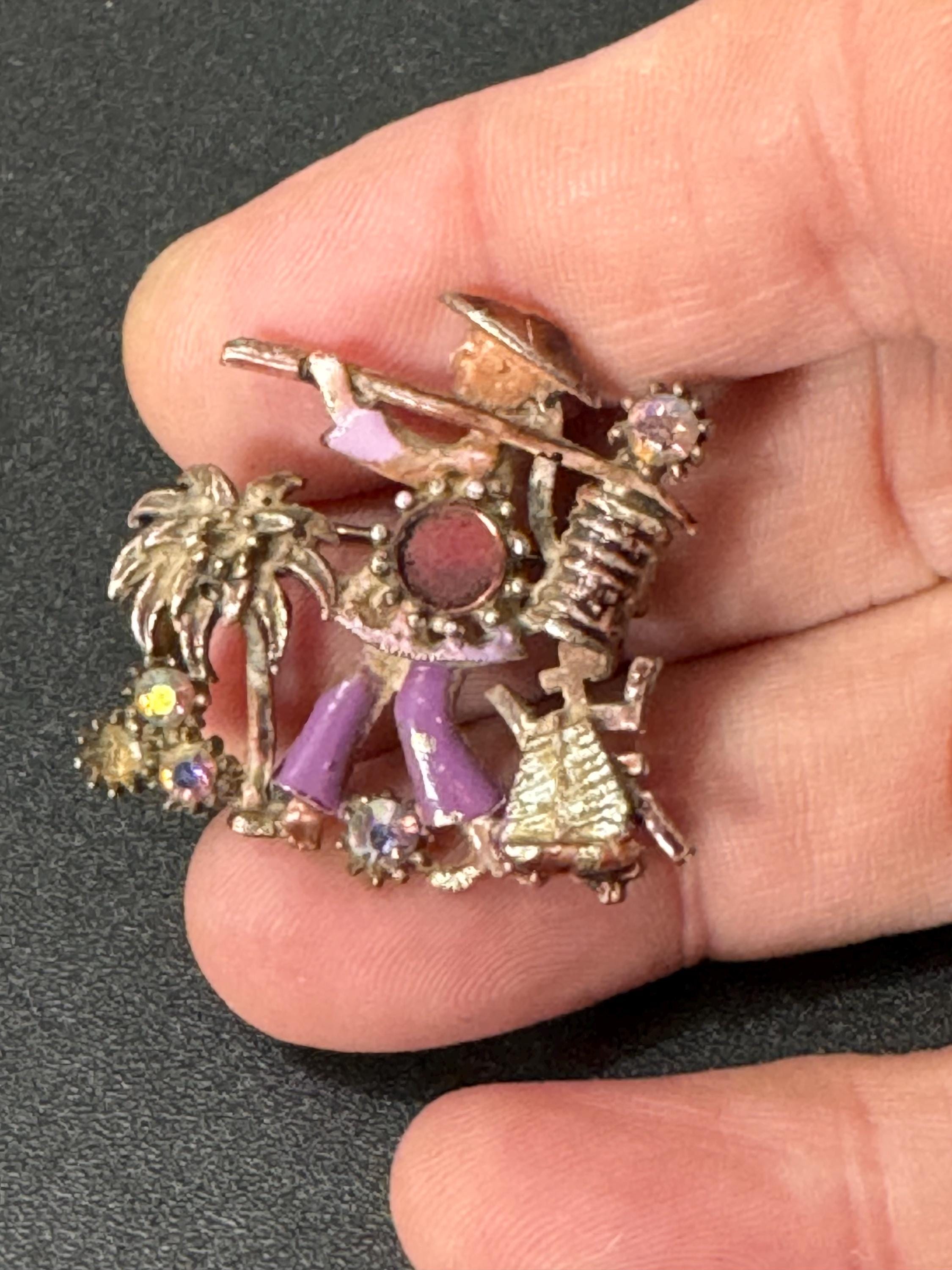 Vintage dark Gold Tone Asian diamanté purple enamel China man brooch mid century