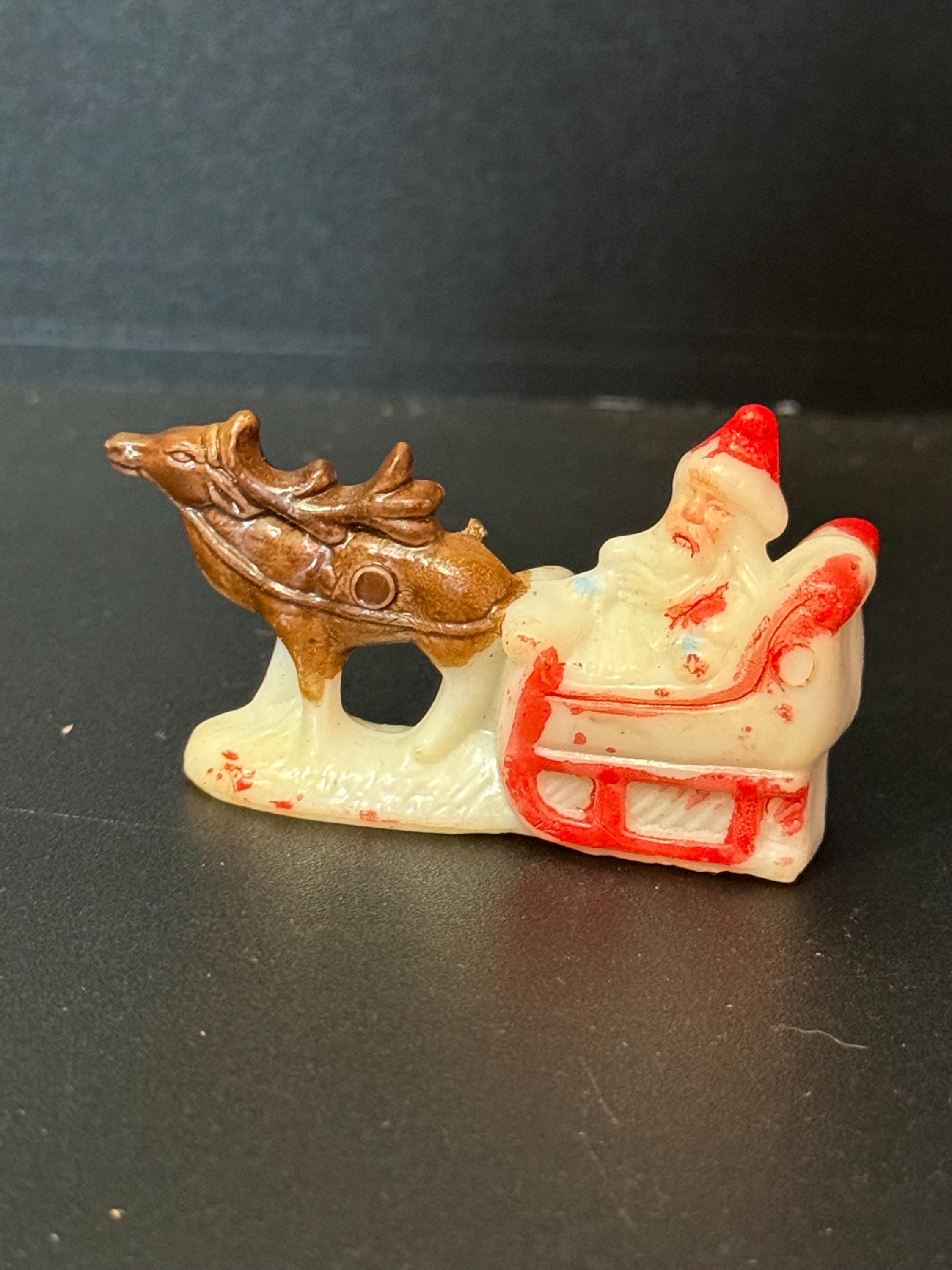 Vintage Retro Santa Claus Father Christmas in Sleigh plastic Christmas Xmas Cake topper decoration festive baking