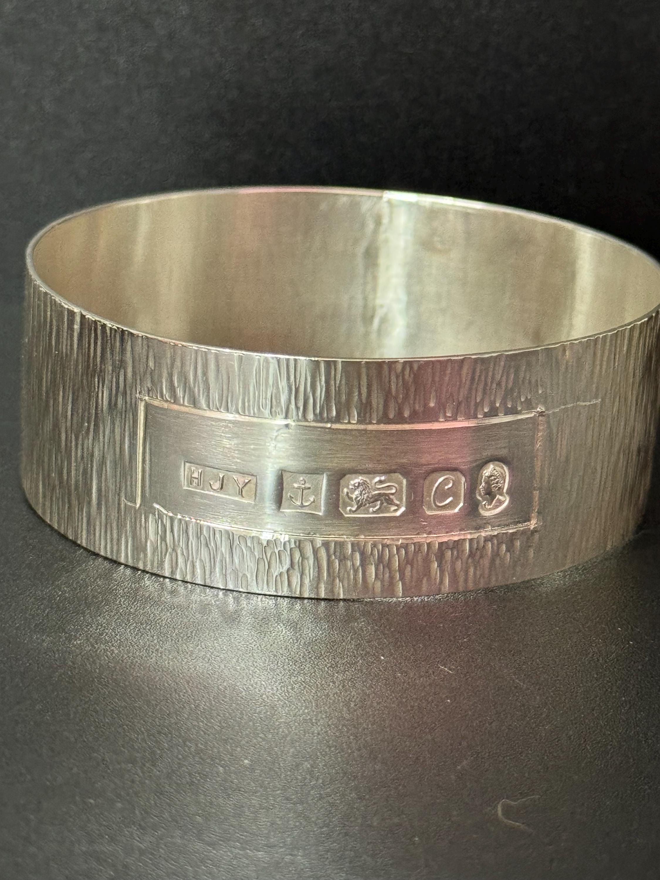 Wide wrist 1977 Sterling silver 2.5cm wide modernist bark bangle Birmingham hallmarked silver jubilee