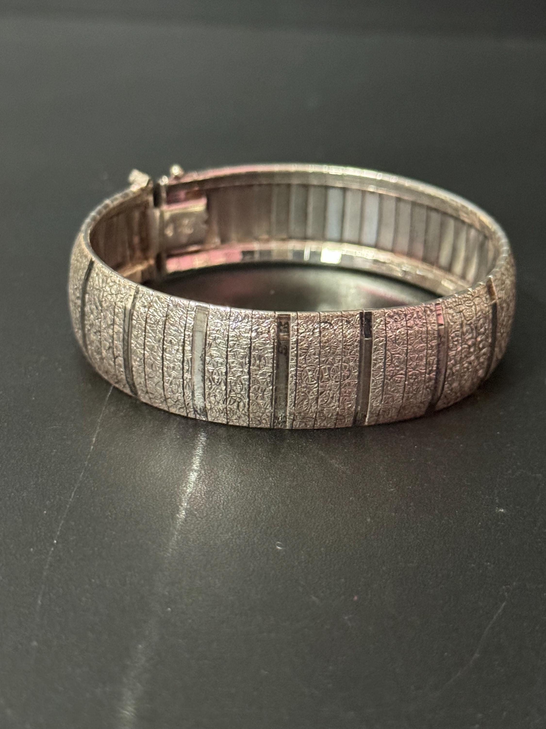 1970s Italian 925 sterling silver textured modernist cuff bracelet