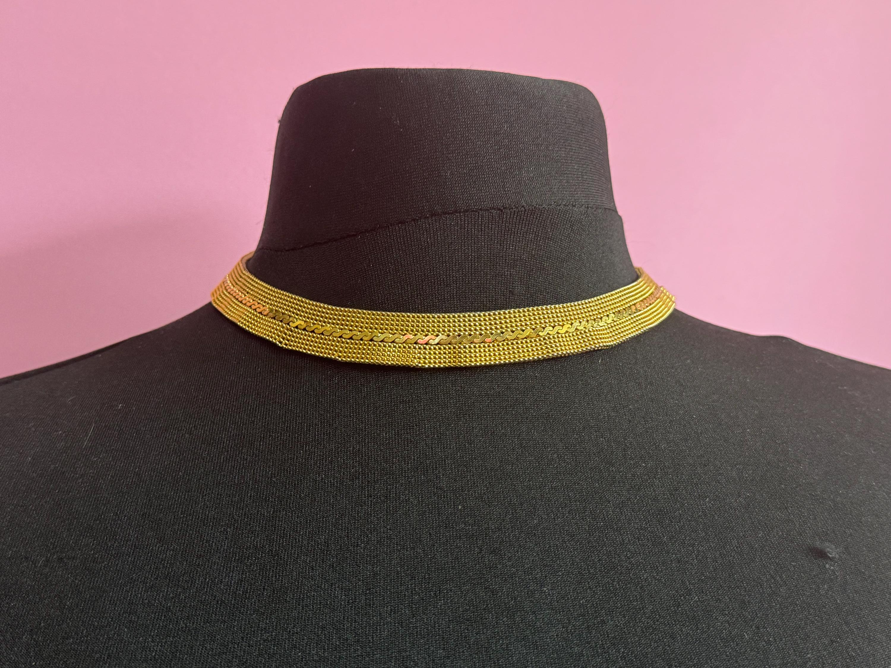 vintage modernist mesh gold choker necklace Vintage 1960s Gold plated serpentine detail
