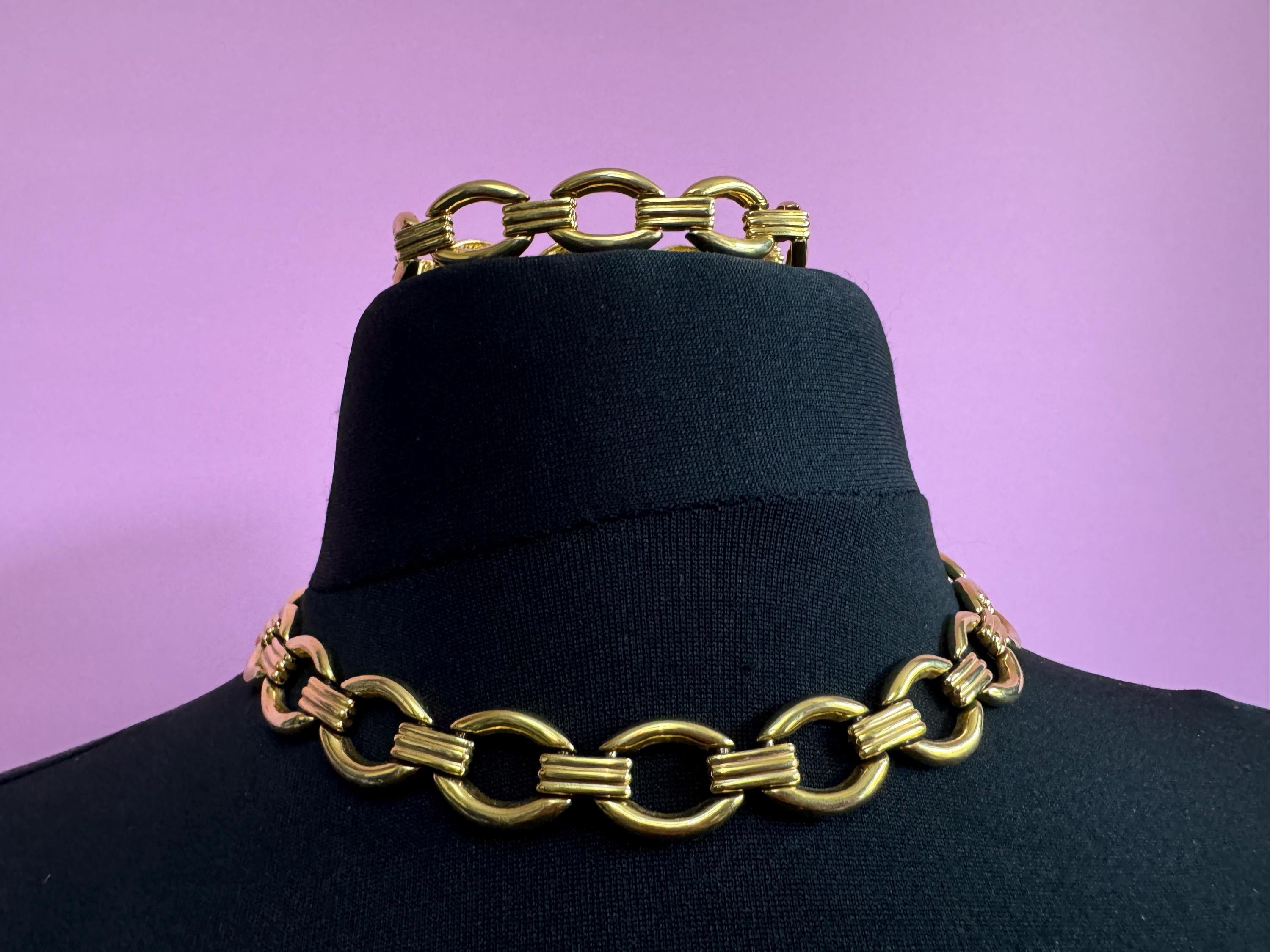 vintage gold tone chunky wide chain link necklace and bracelet jewellery set
