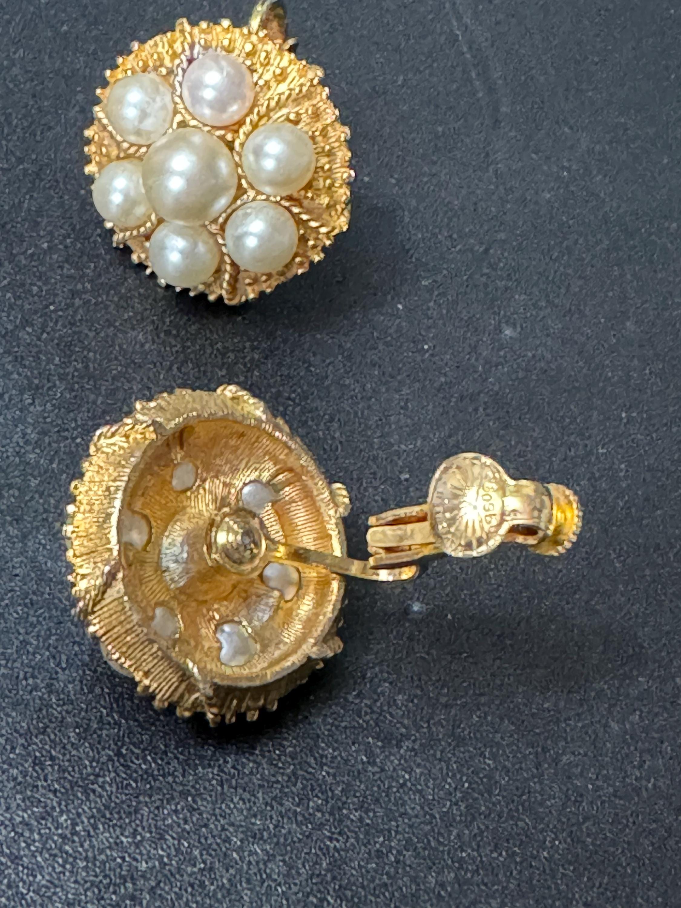 Signed high end vintage faux cream pearl gold tone round clip on Stud earrings