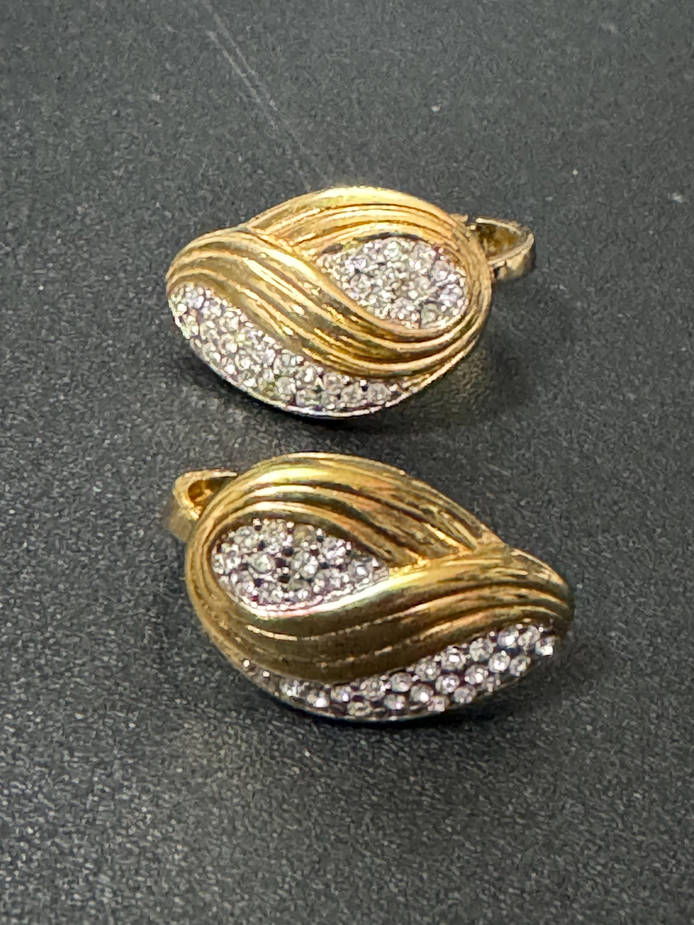 Signed BG Bergdorf Goodman Vintage clear diamanté clip on earrings high end designer