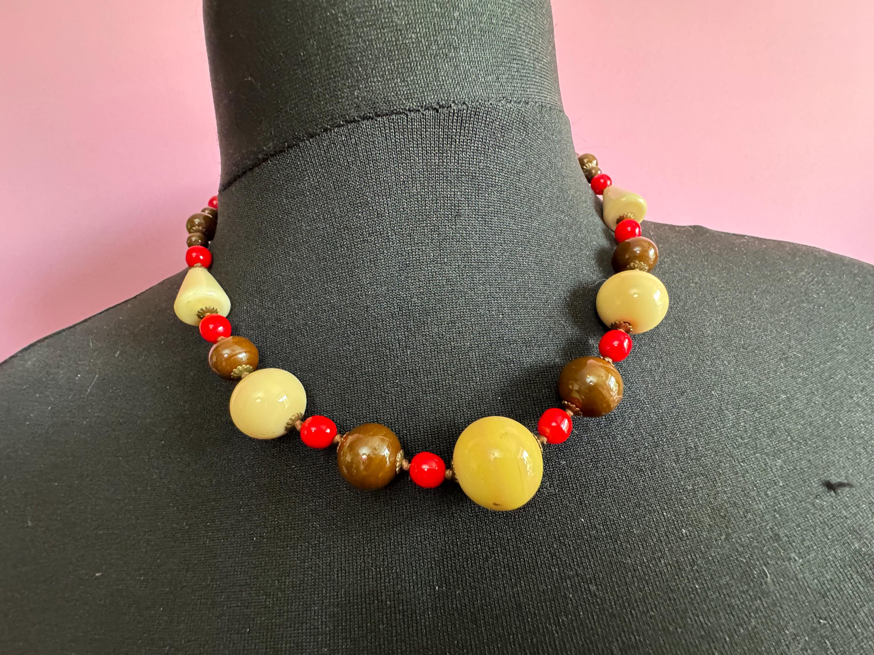Vintage Art Deco Geometric ceramic beaded necklace red Brown Beige beads