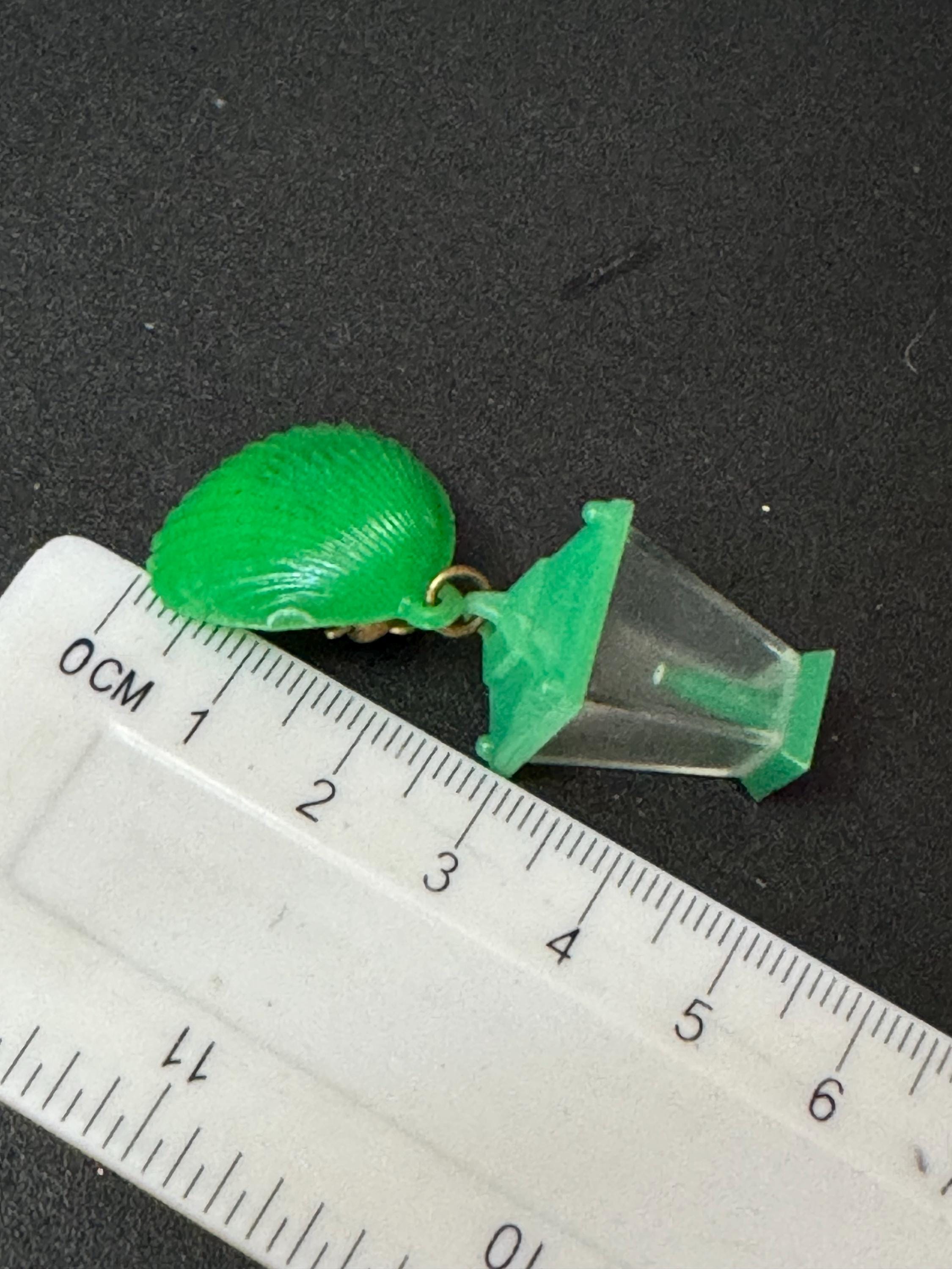 Vintage bright green seashell kitsch lantern light clip on earrings early plastic 5cm Hong Kong