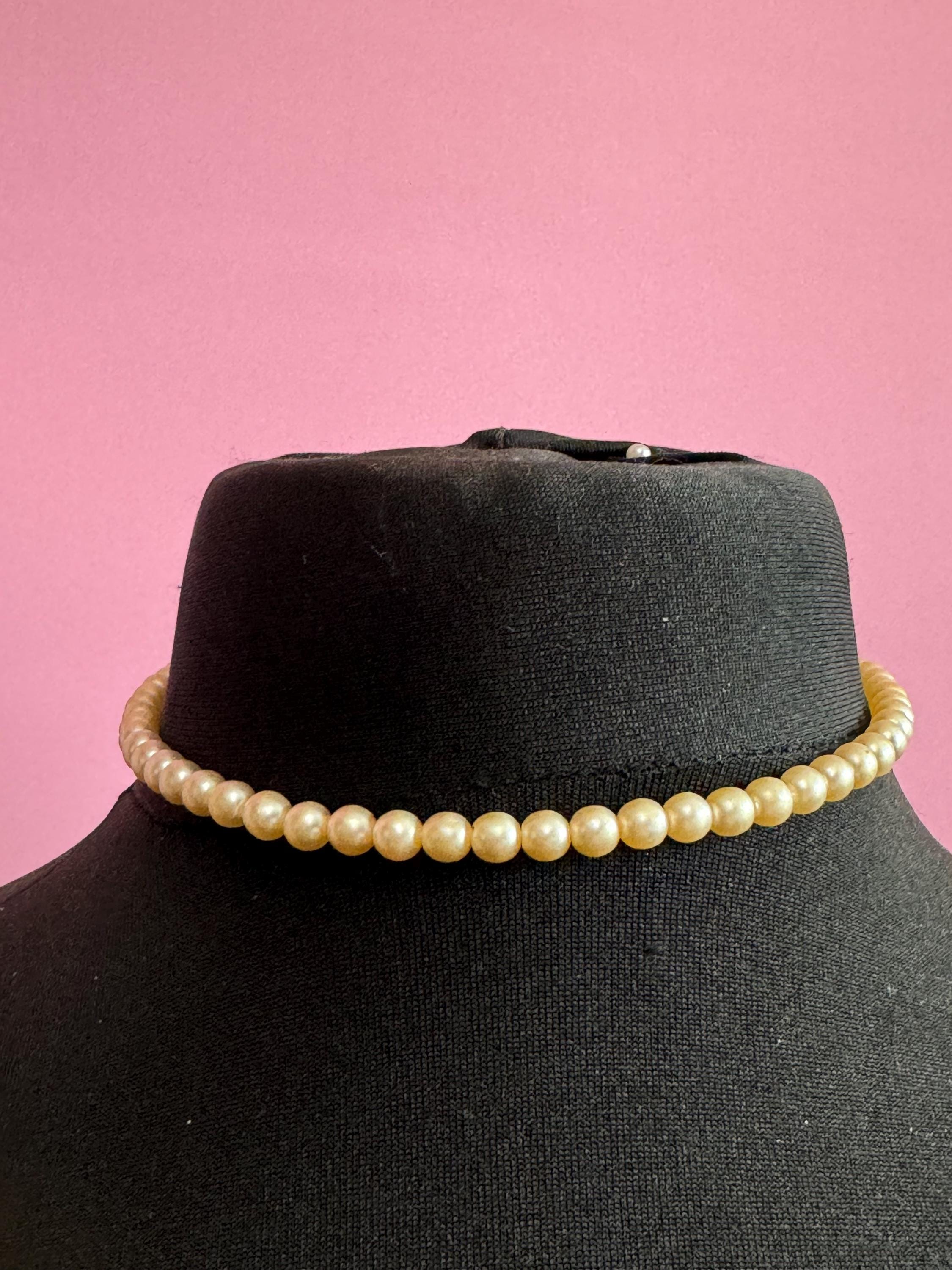 Vintage cream glass pearl necklace silver tone diamanté clasp 40cm 6mm beads