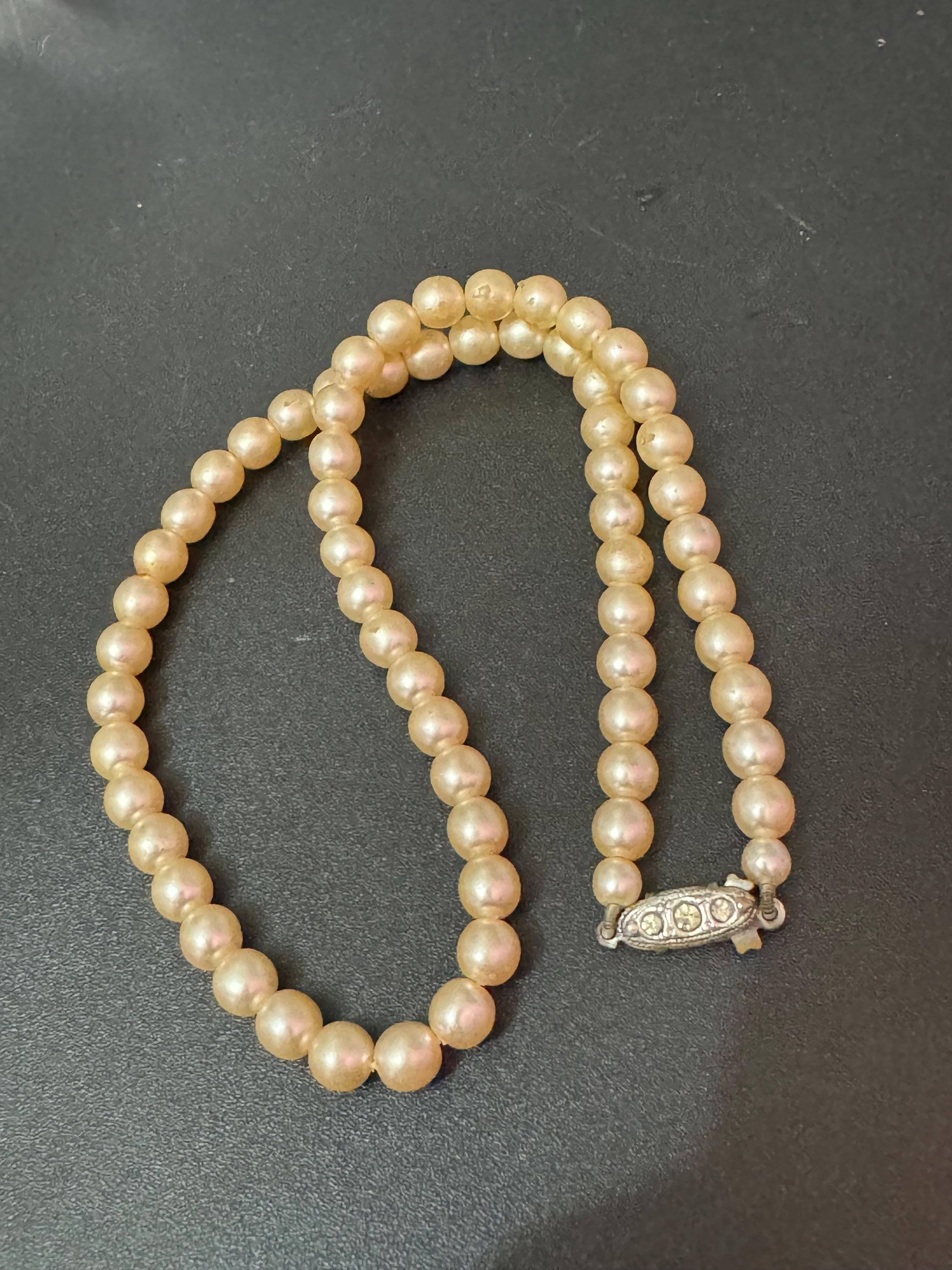 Vintage short cream glass pearl necklace silver tone diamanté clasp 40cm 6mm beads