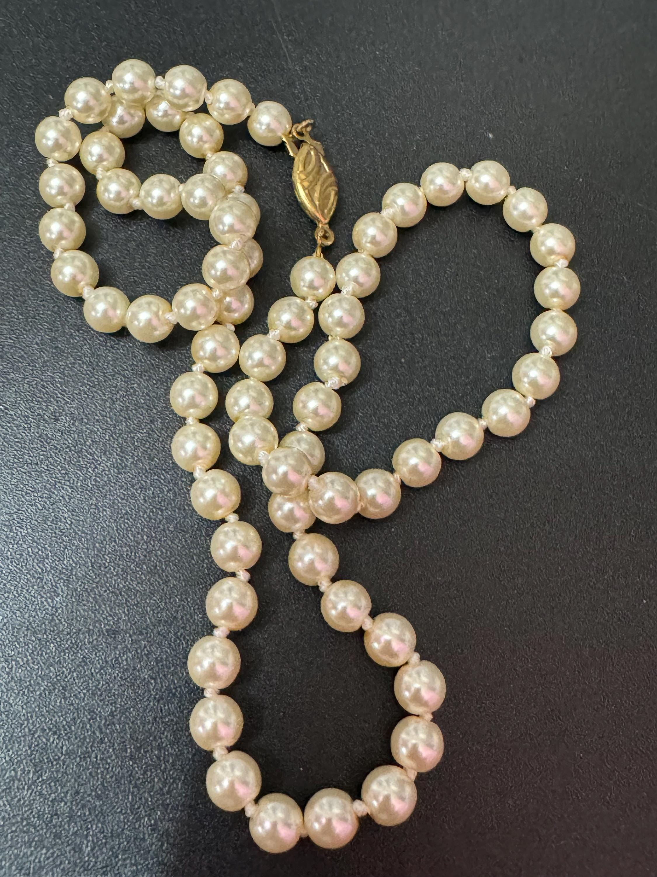 Vintage cream knotted glass pearl necklace gold tone clasp 46cm 6mm beads