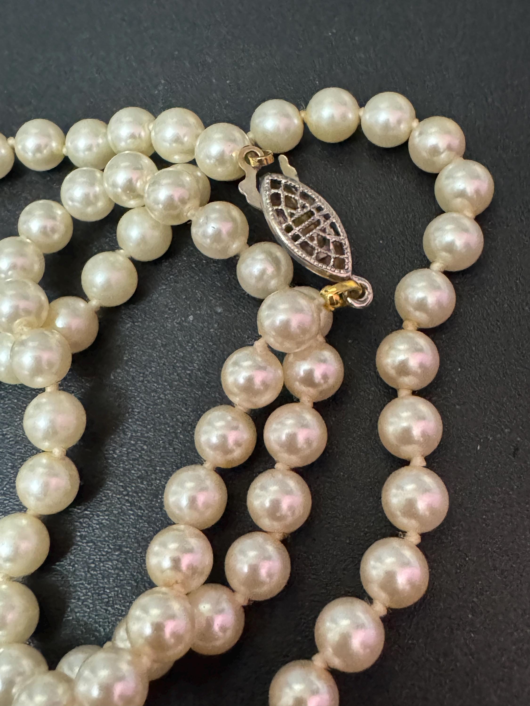 vintage white knotted glass pearl necklace silver tone clasp 47cm 7mm beads