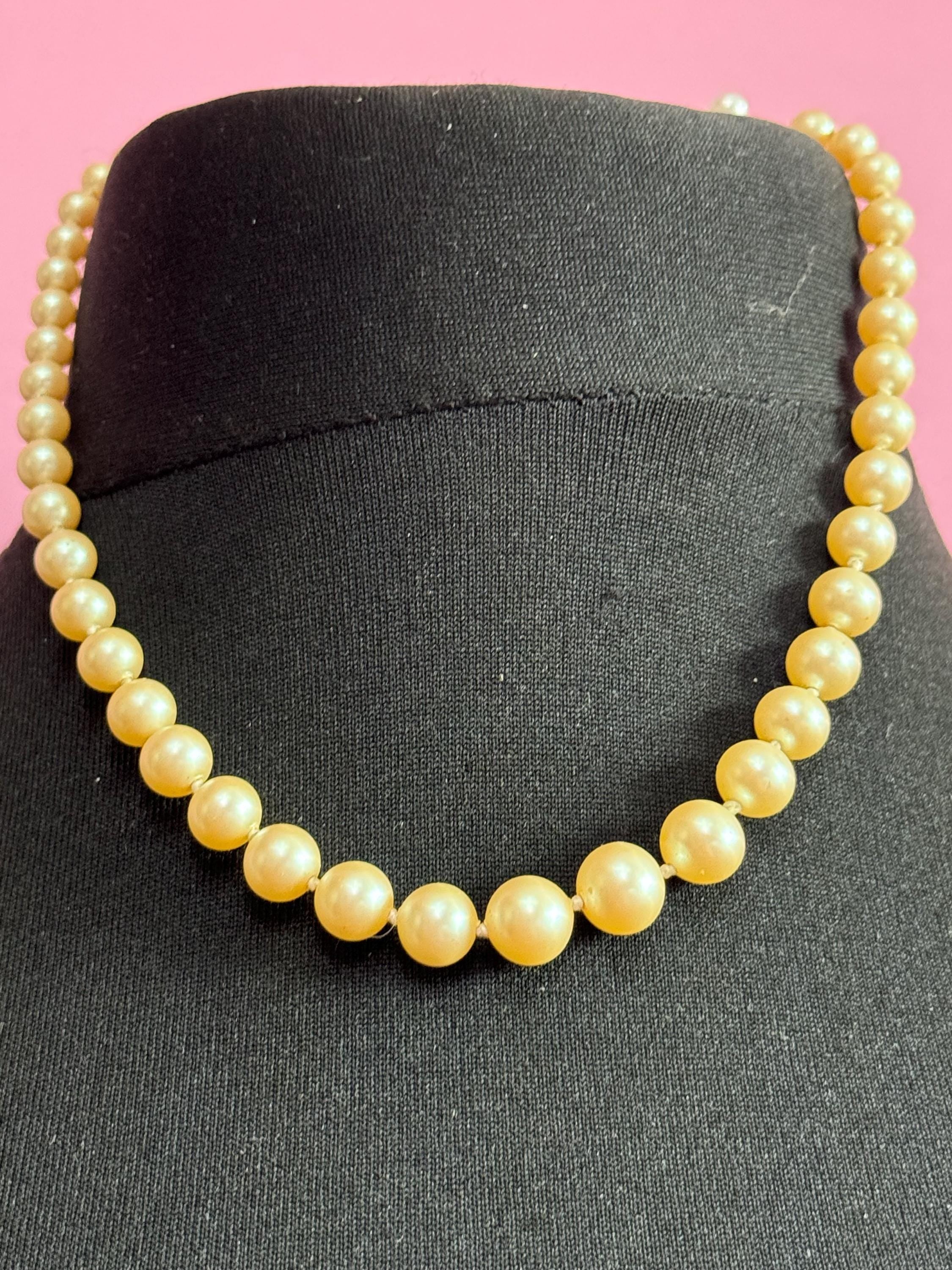 Vintage cream glass graduated pearl necklace silver tone floral clasp 40cm