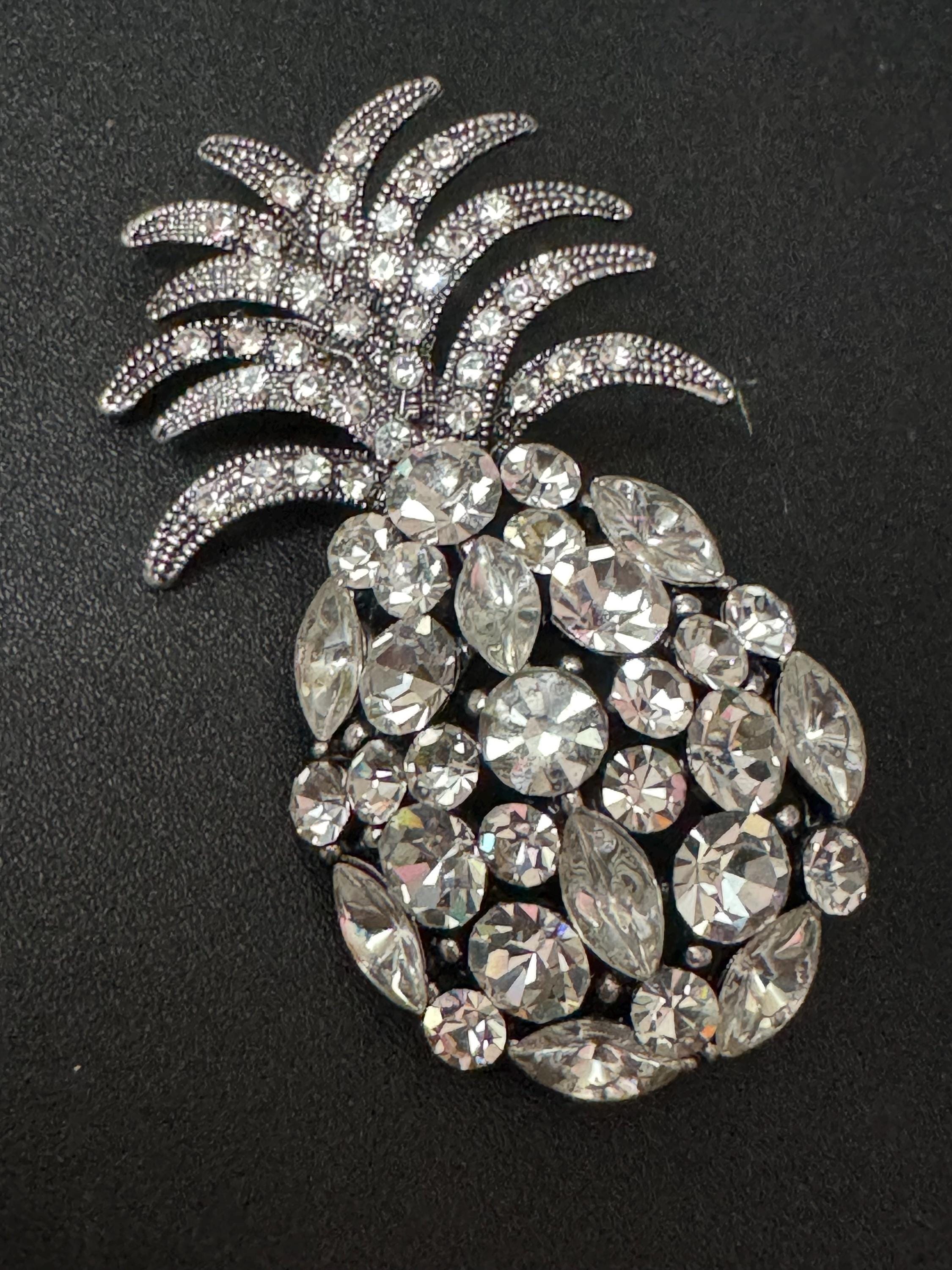 Novelty clear diamanté crystal pineapple fruit brooch