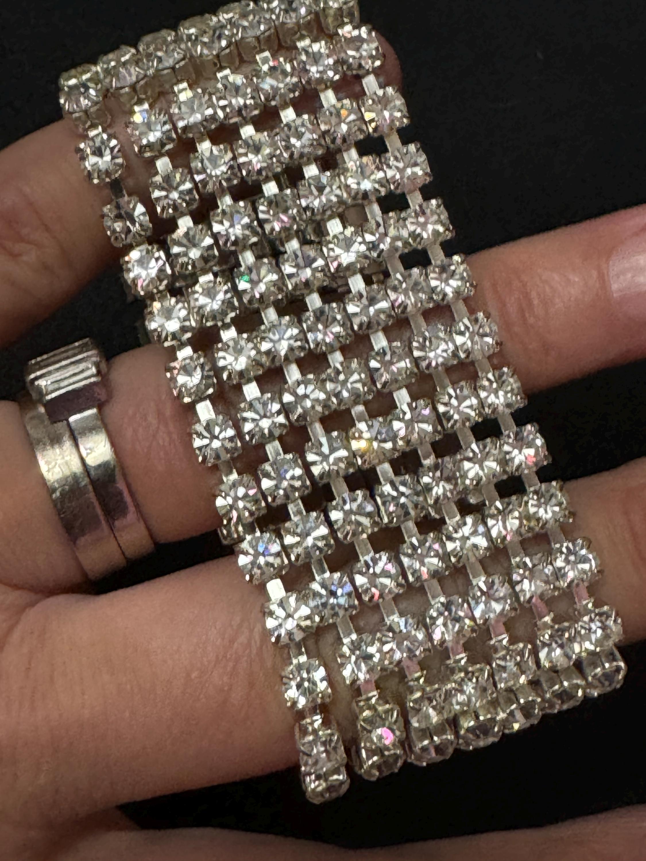 Retro wide clear Diamanté silver tone wide crystal set cocktail Bracelet
