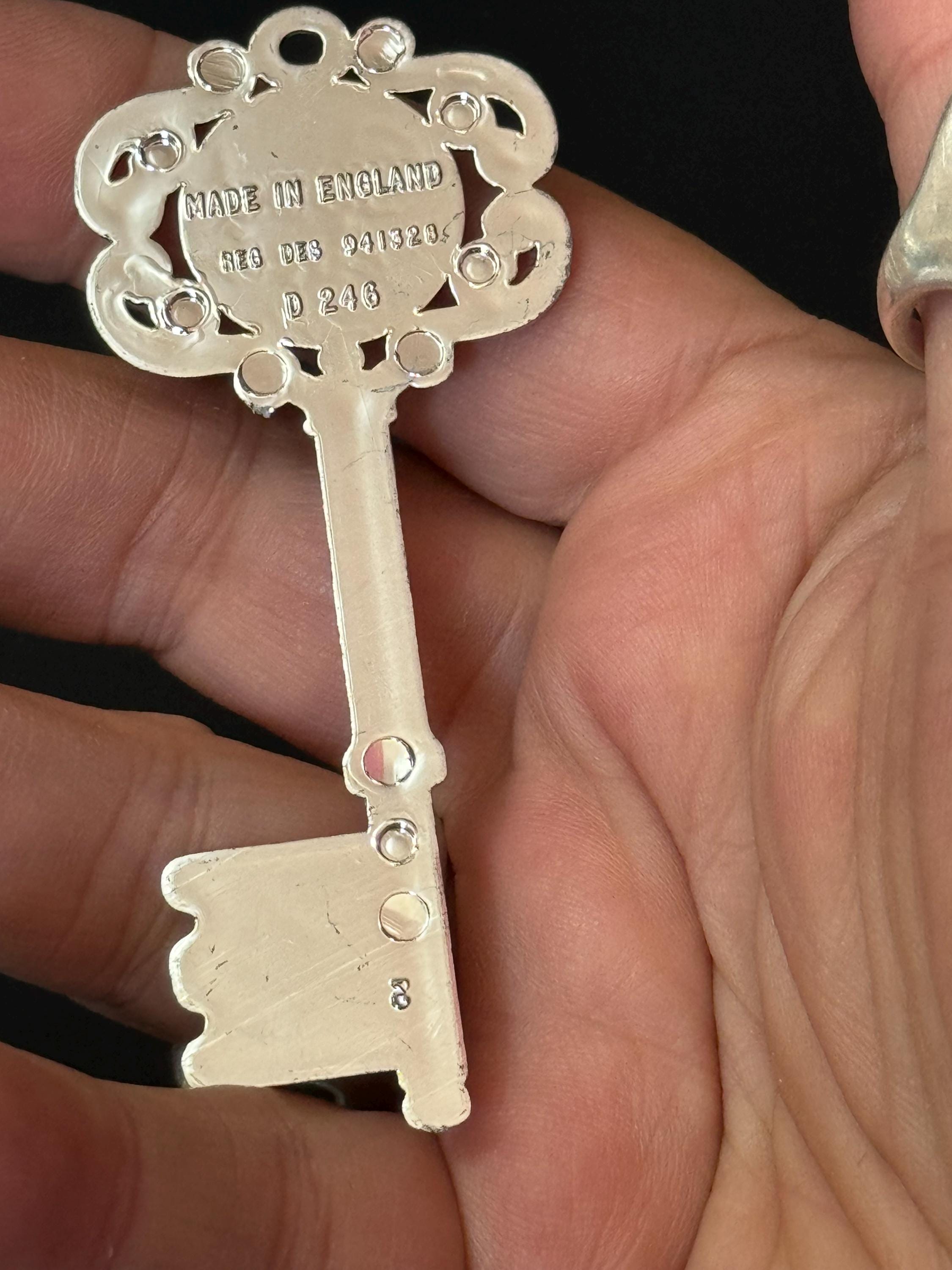 Vintage good luck in your new home Key to the Door Cake Decoration Topper