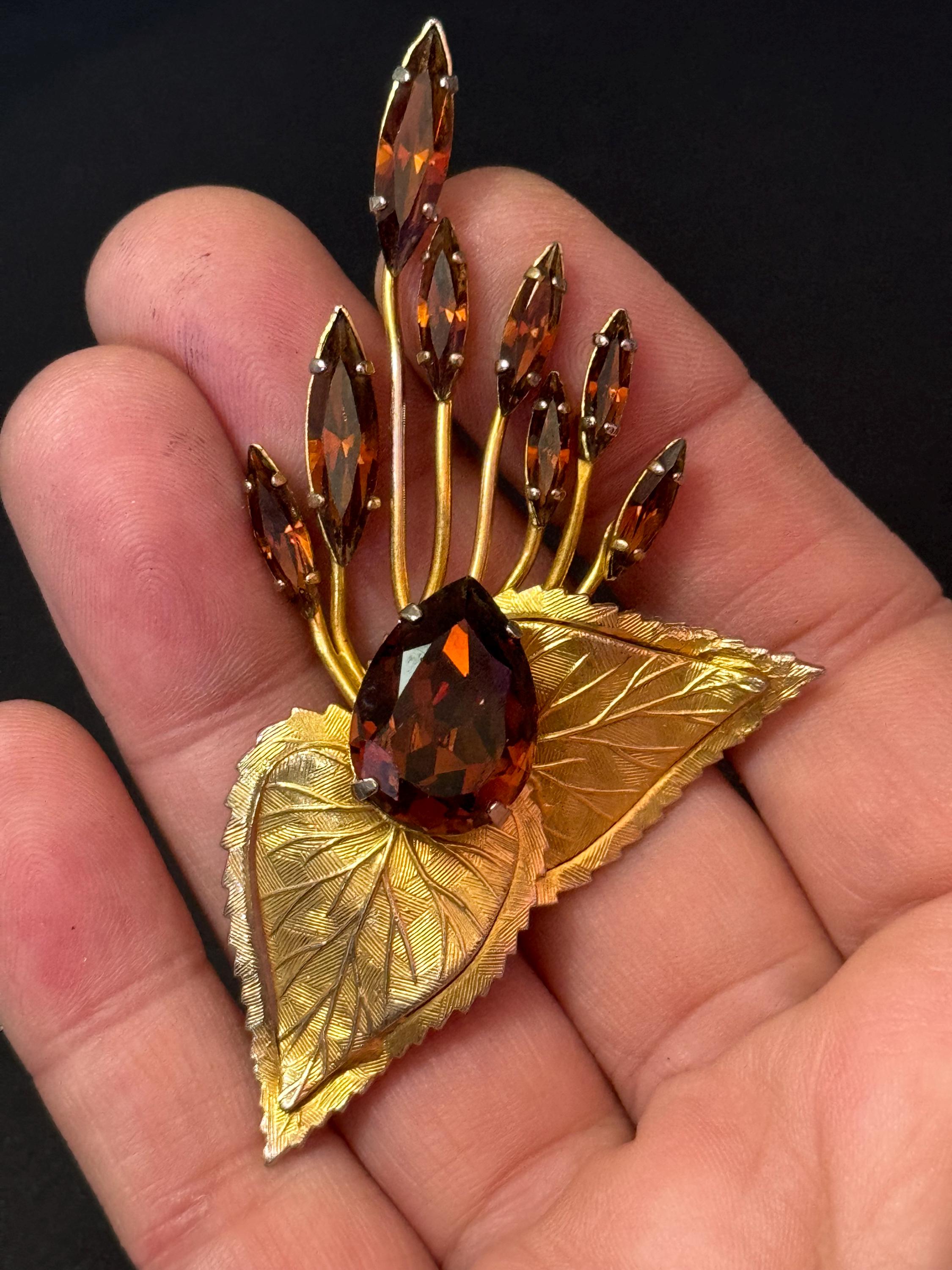 Large brown cognac brooch floral gold tone brooch mid century 8cm