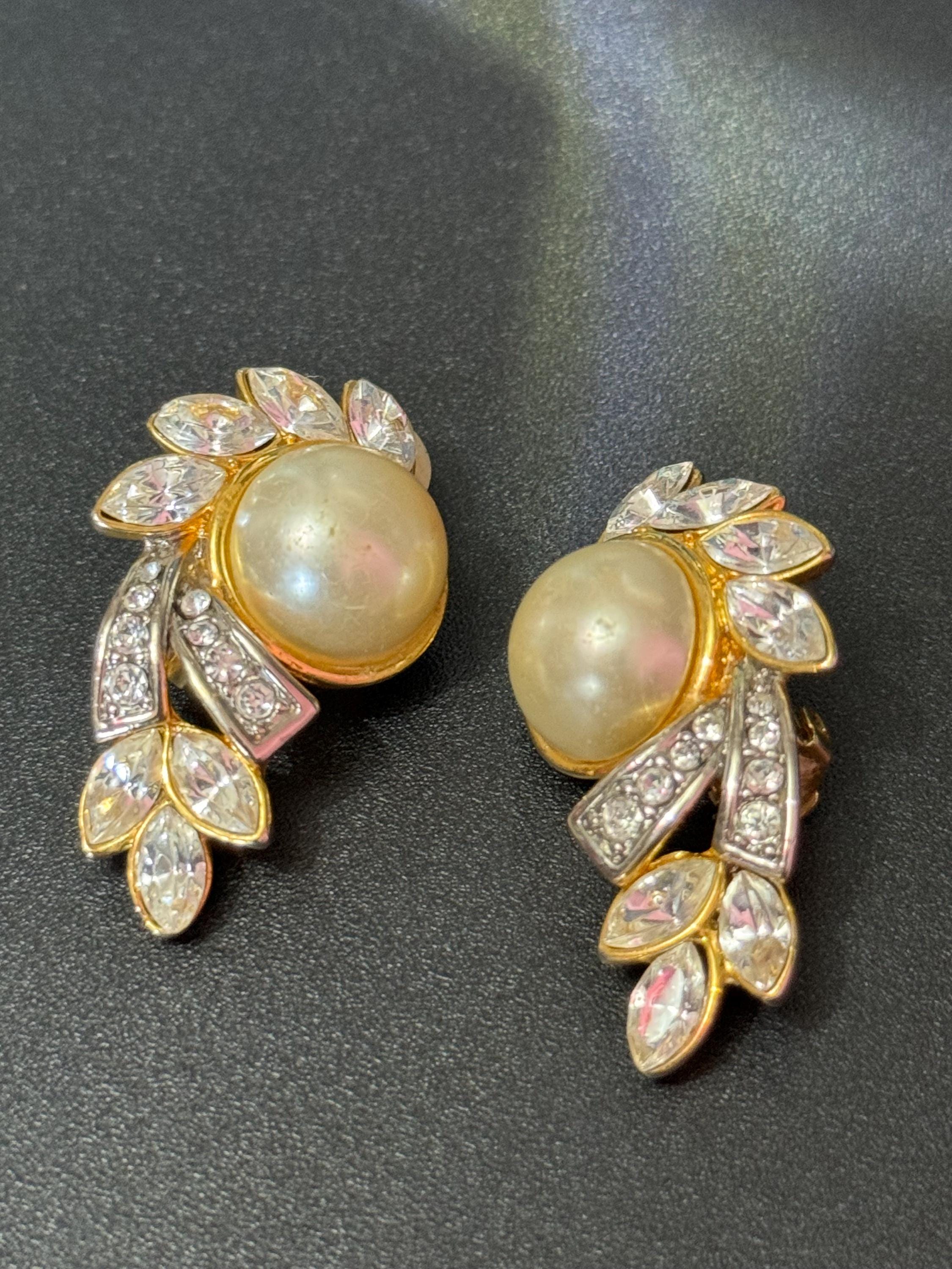 Large diamante oversized faux Pearl cabochon gold tone clip on earrings vintage